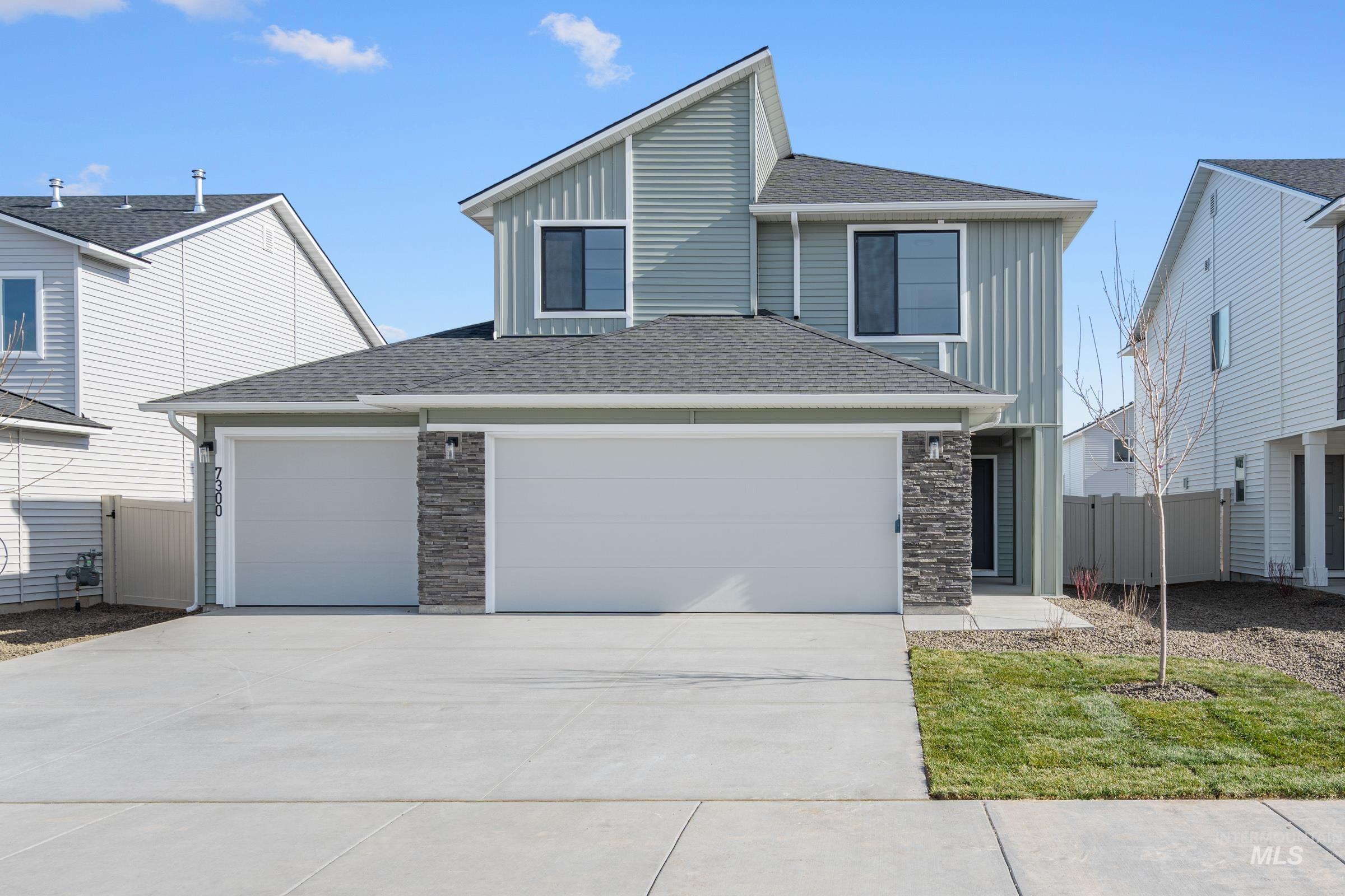 2333 W Red Jasper Dr — photo