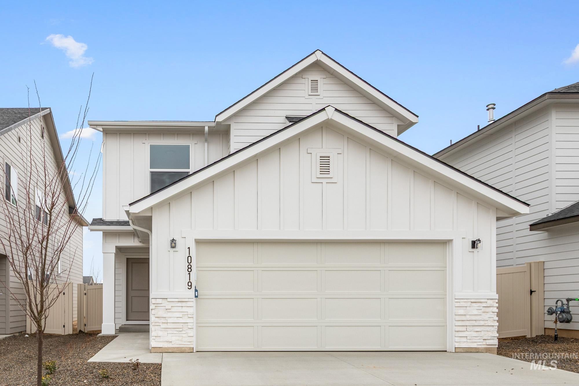 1401 W Braden Dr — photo