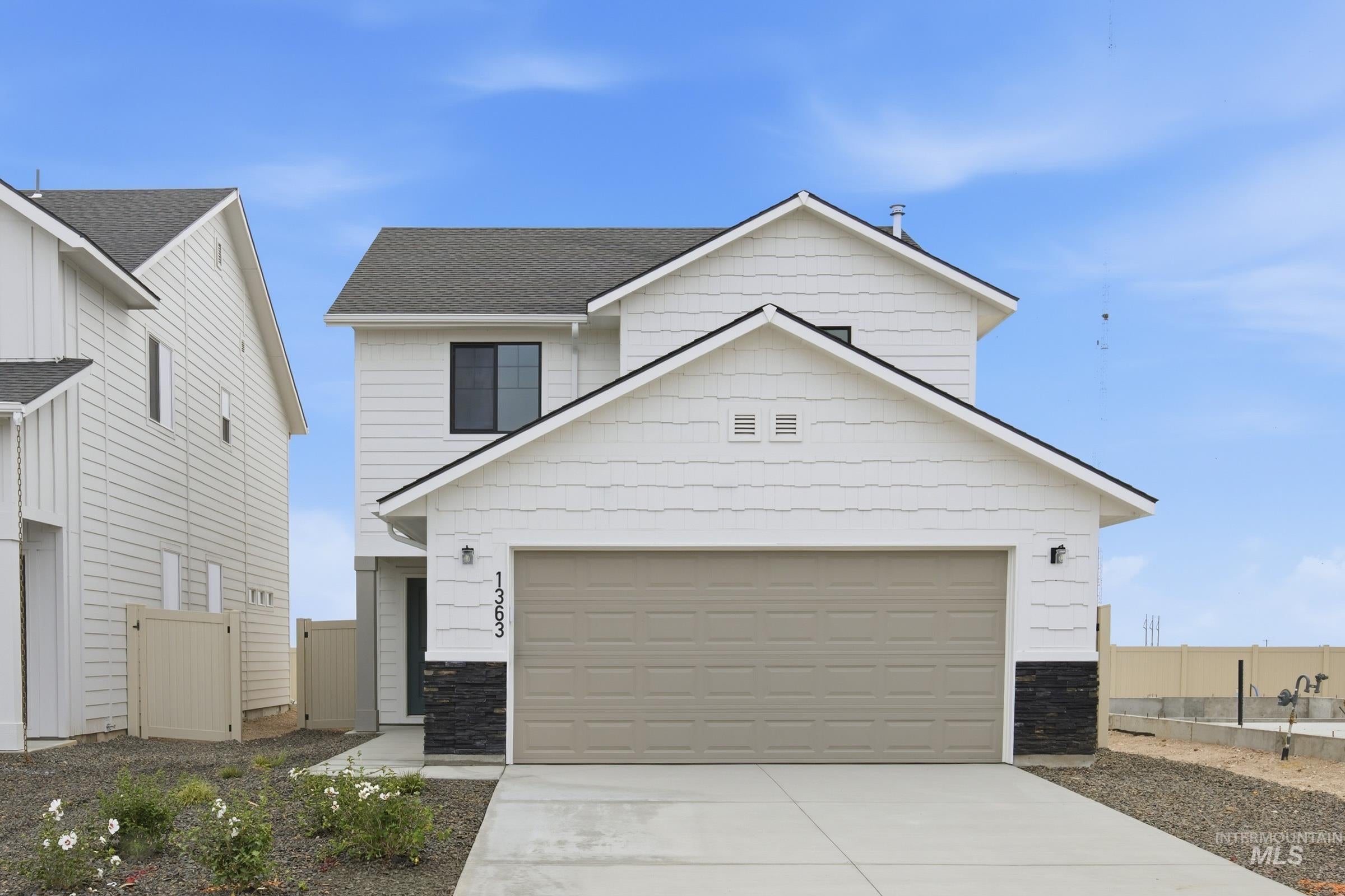 1363 W Braden Dr — photo