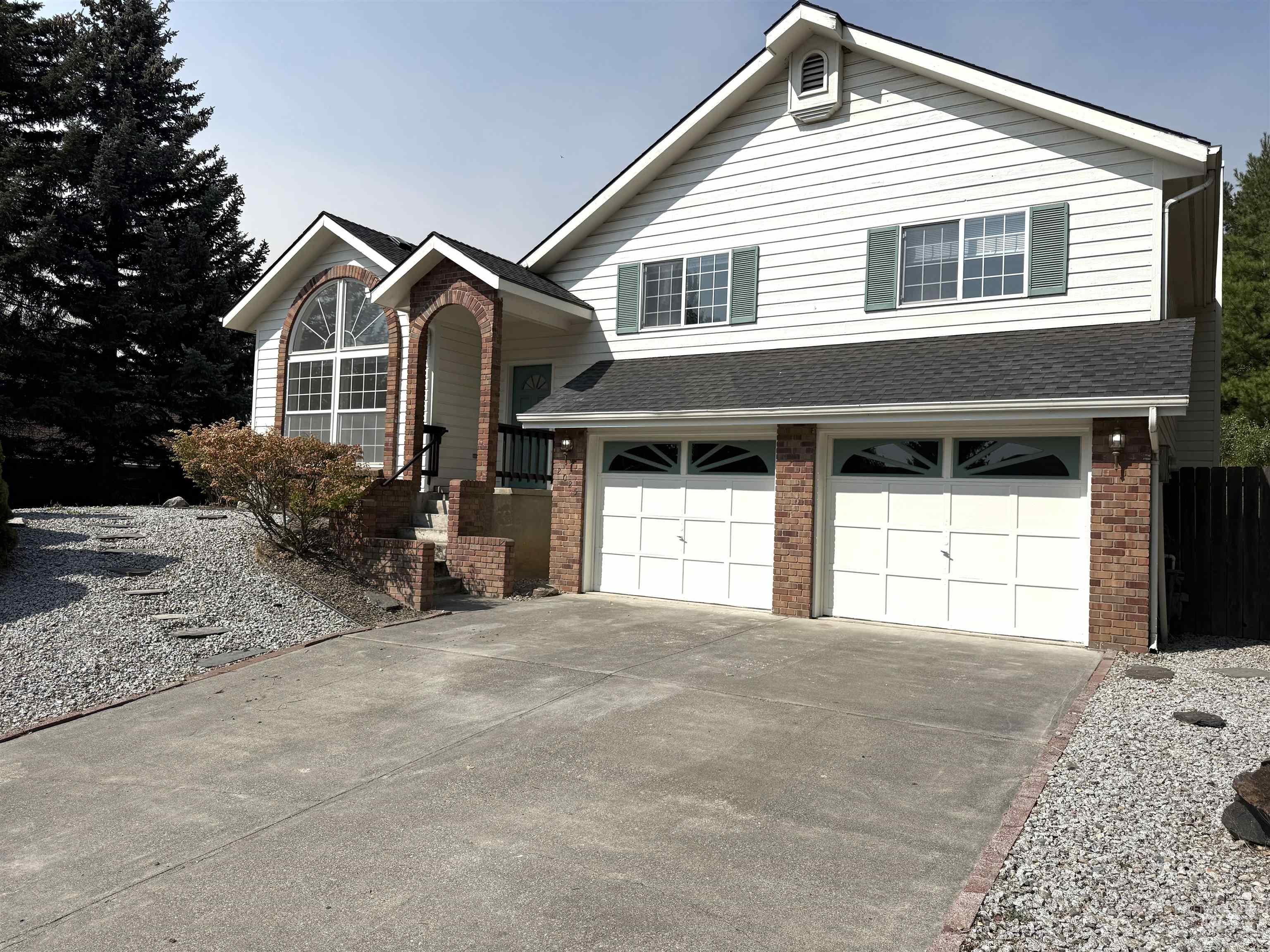 2025 Conestoga — photo