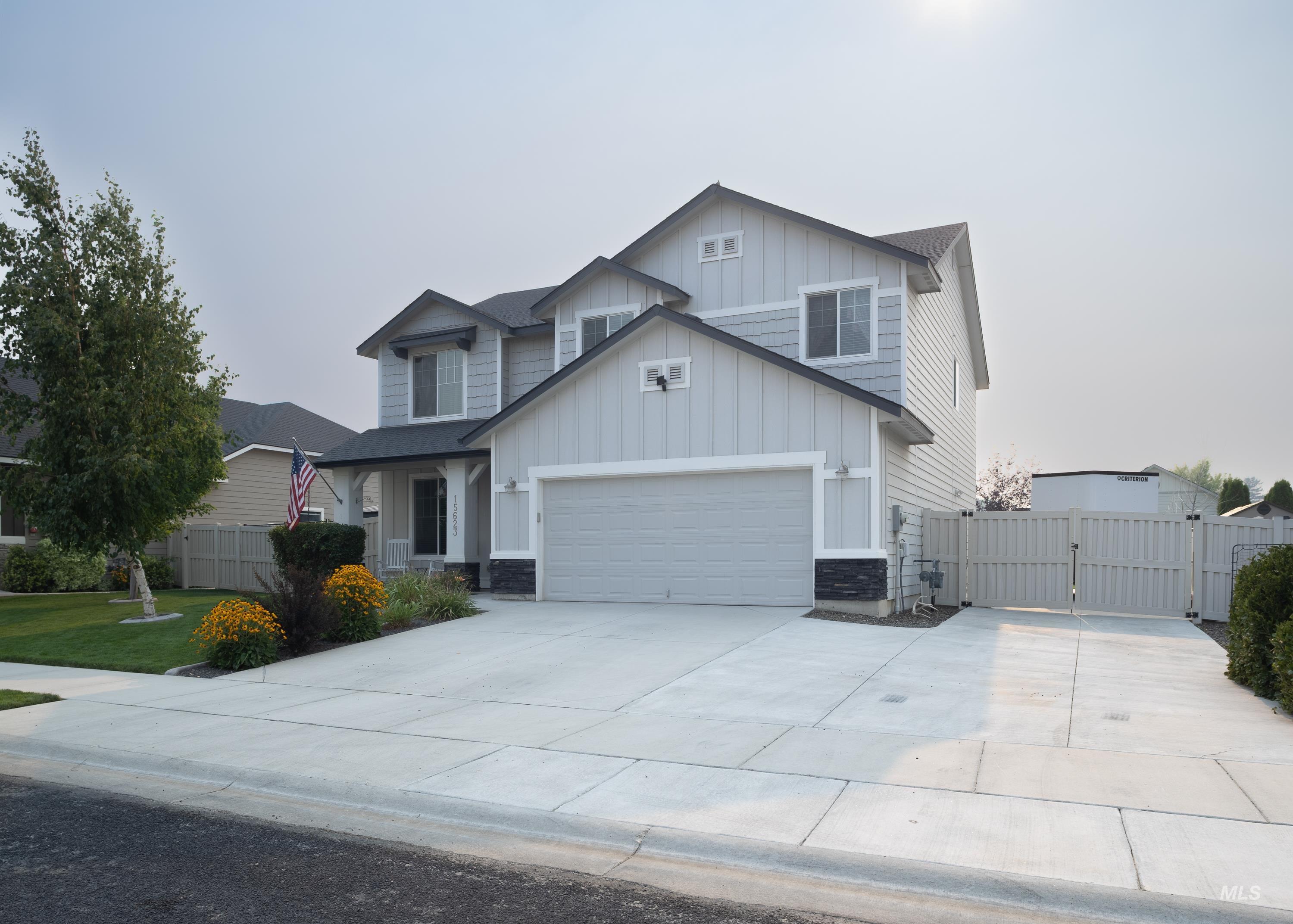 15623 Bridgeton Ave. — photo