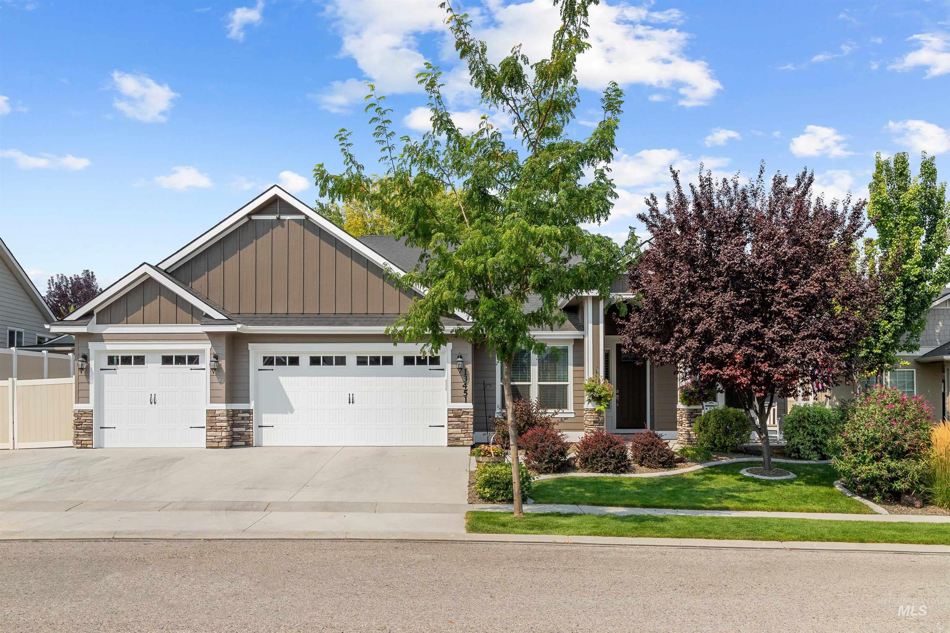13451 S Stockbridge Way — photo