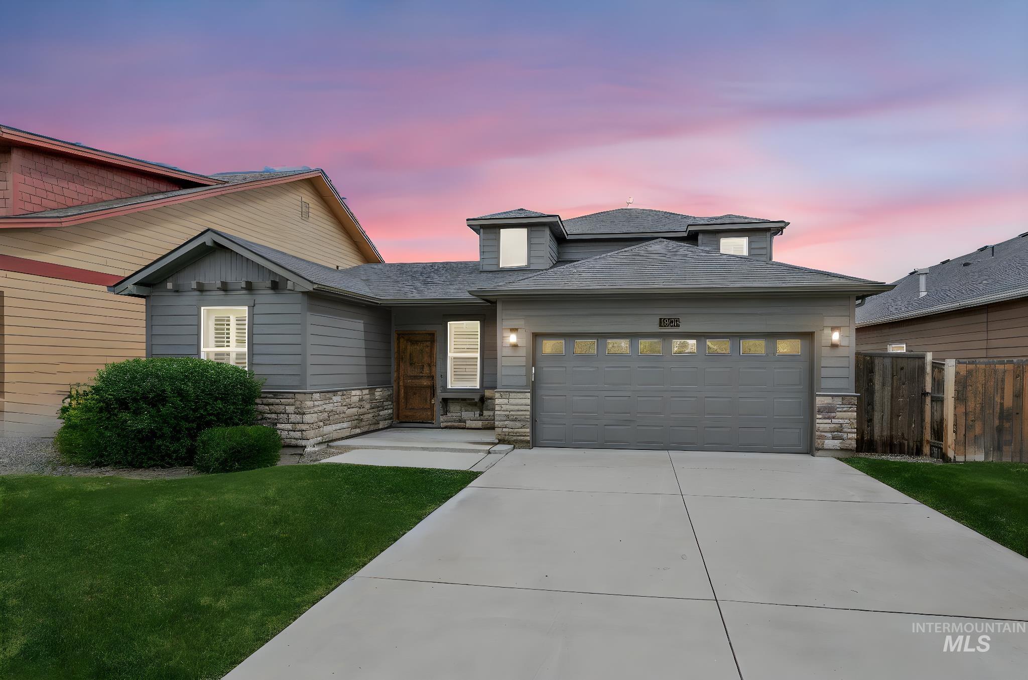 10130 W Brownstone Dr — photo