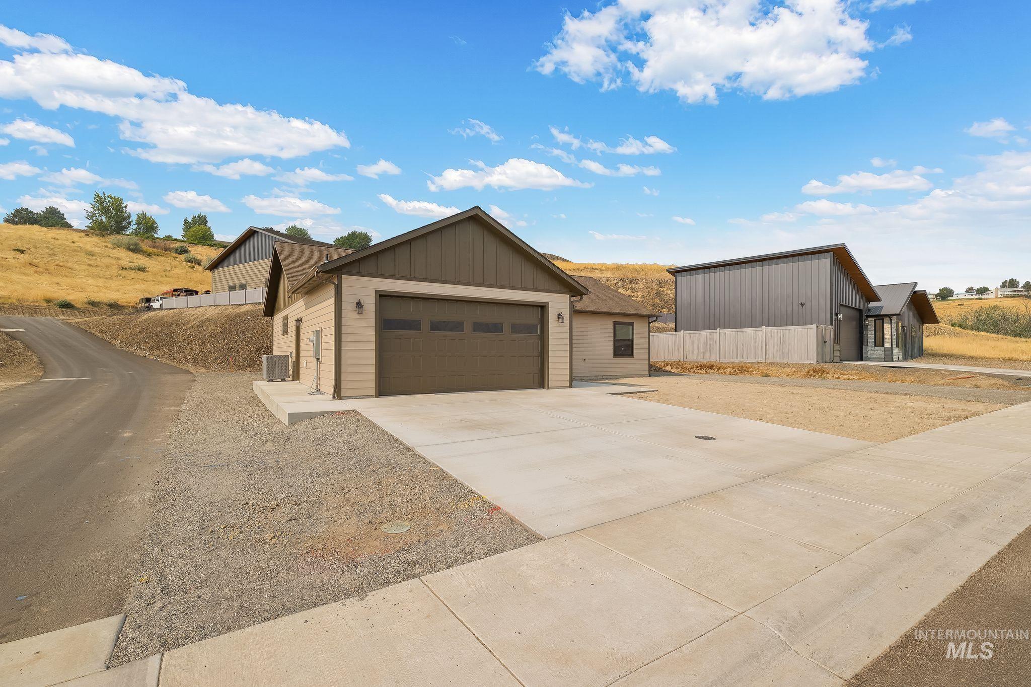 1685 Bennett Hill Drive — photo