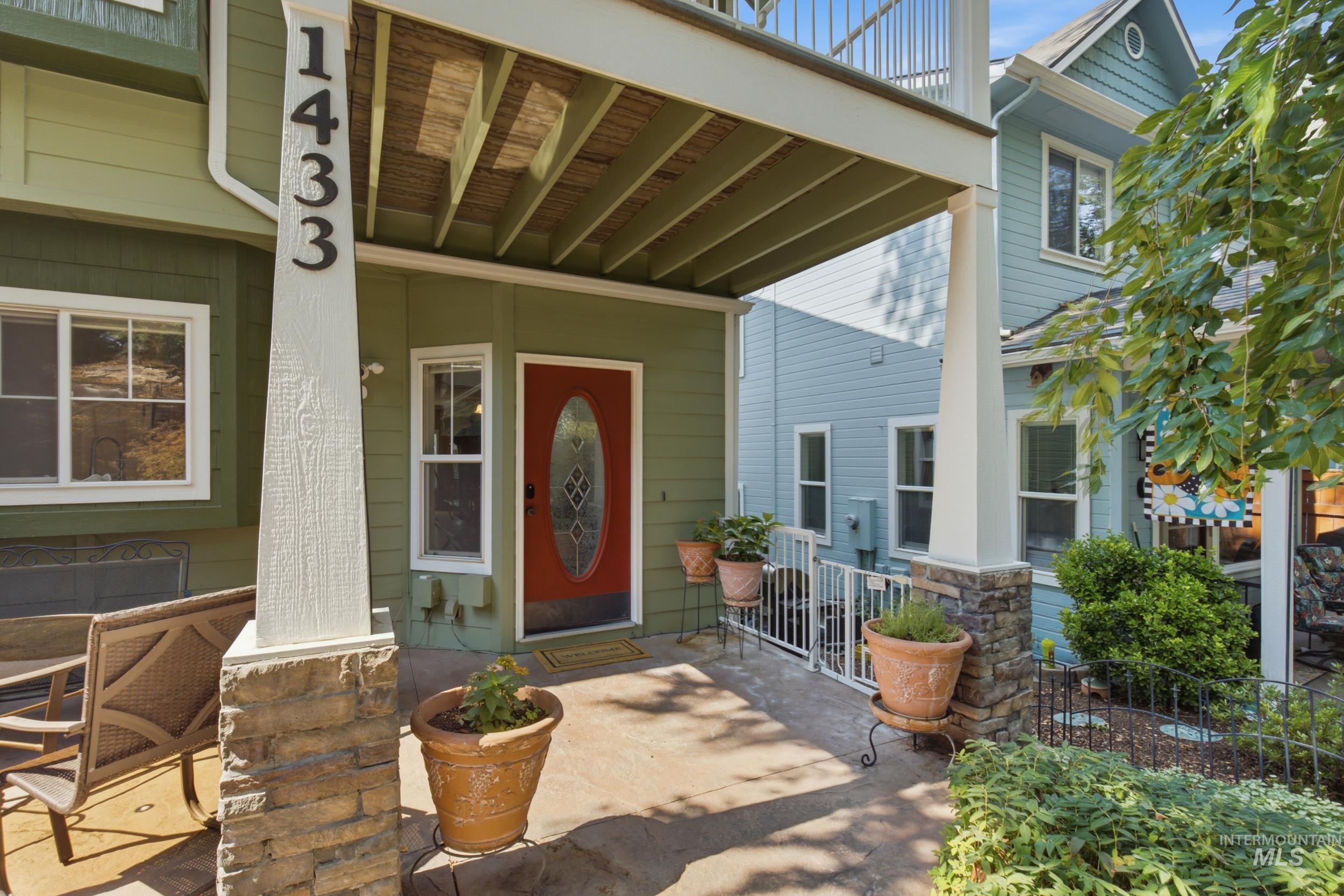 1433 E Hays St. — photo