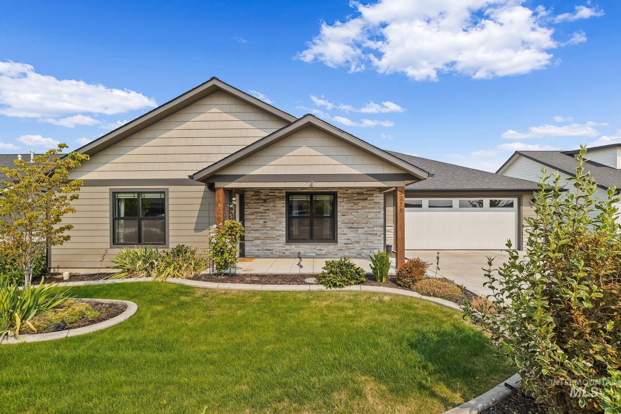 3215 Parkridge Way — photo