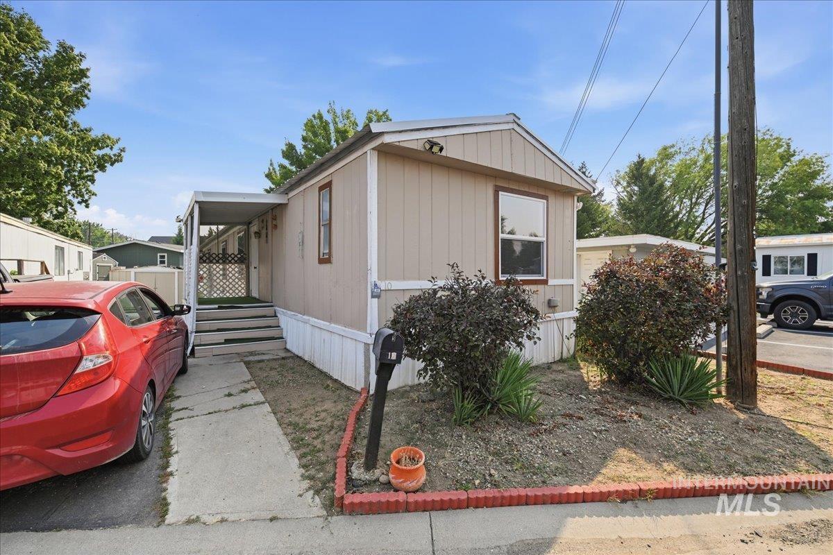 5209 W Targee Street — photo