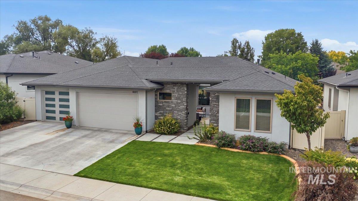 4601 E Copper Point Dr — photo