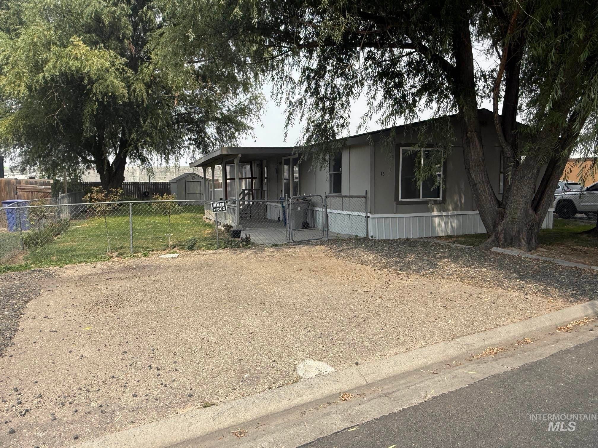 5015 E Ustick Rd — photo