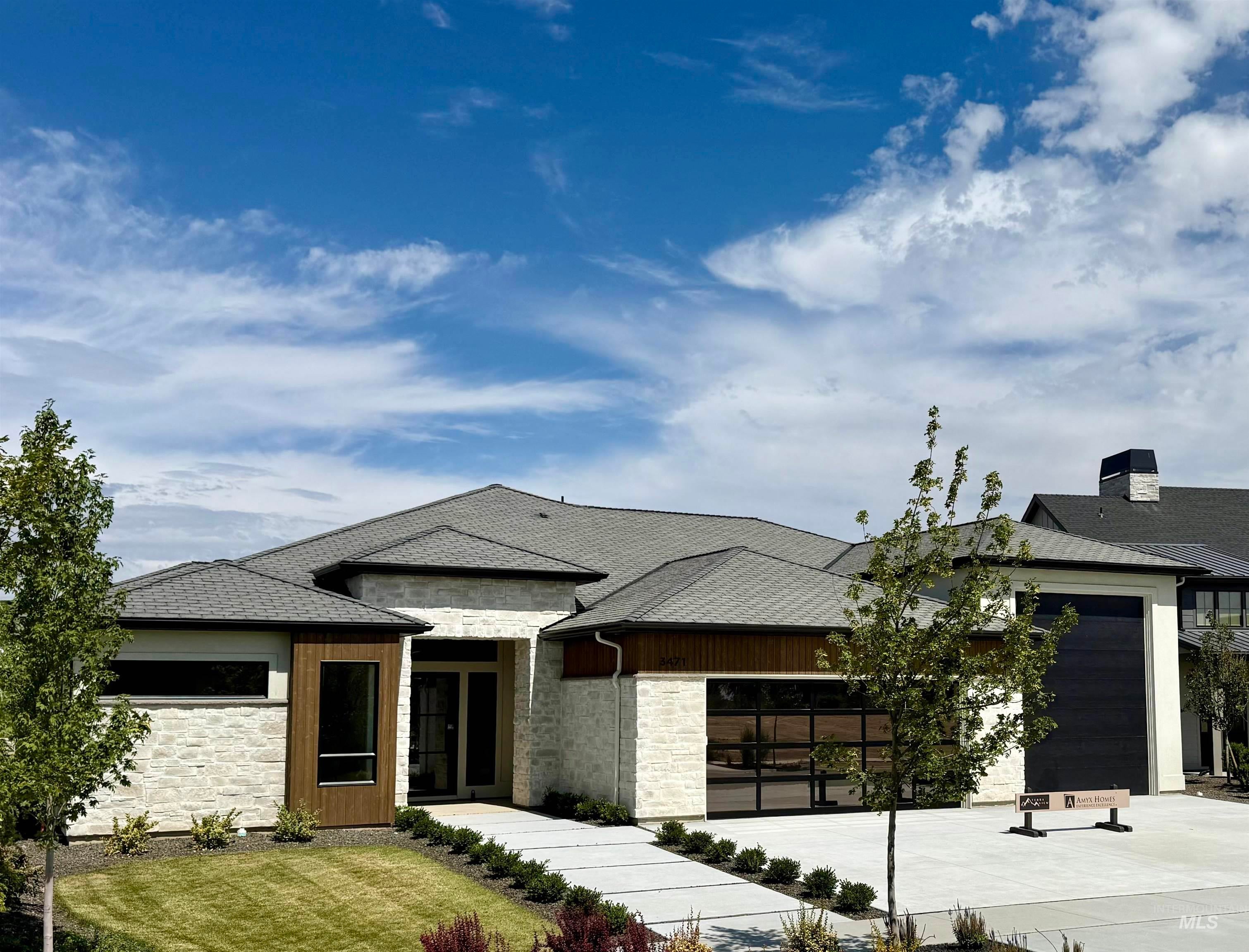 3471 N Harvest Moon Way — photo