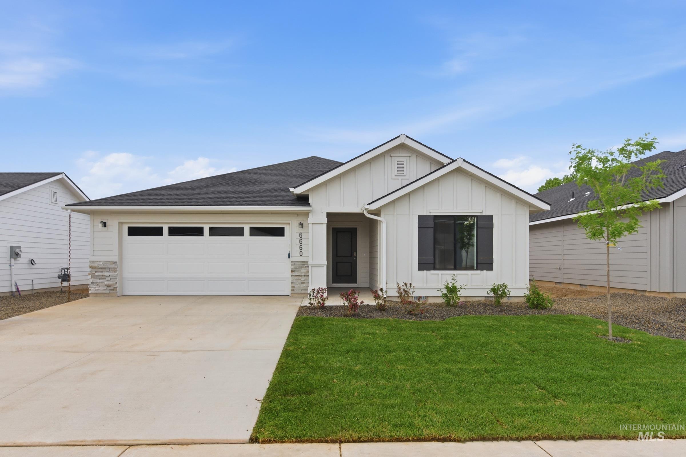 7337 W Newtown Dr — photo