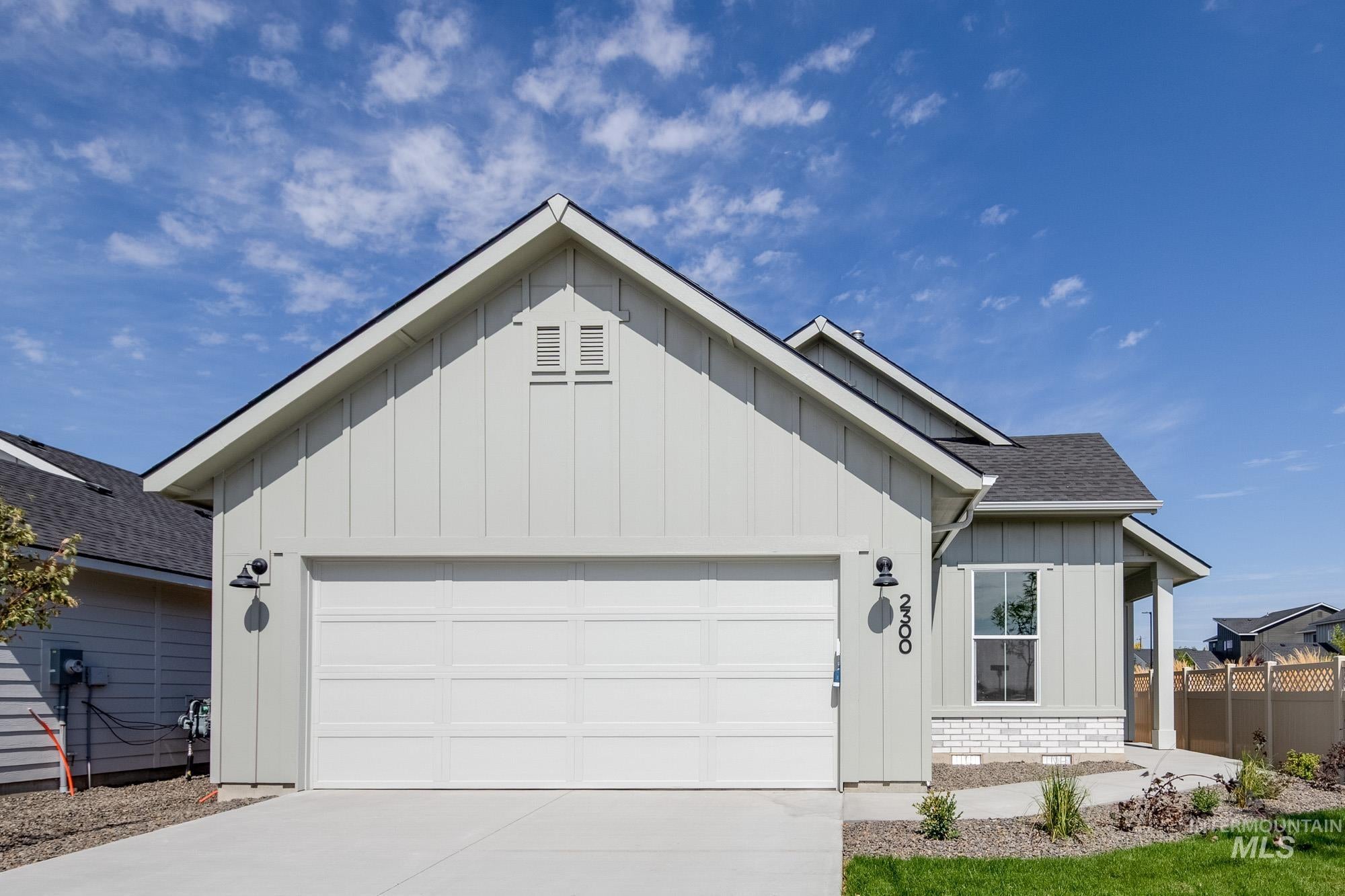 7489 W Newtown Dr — photo