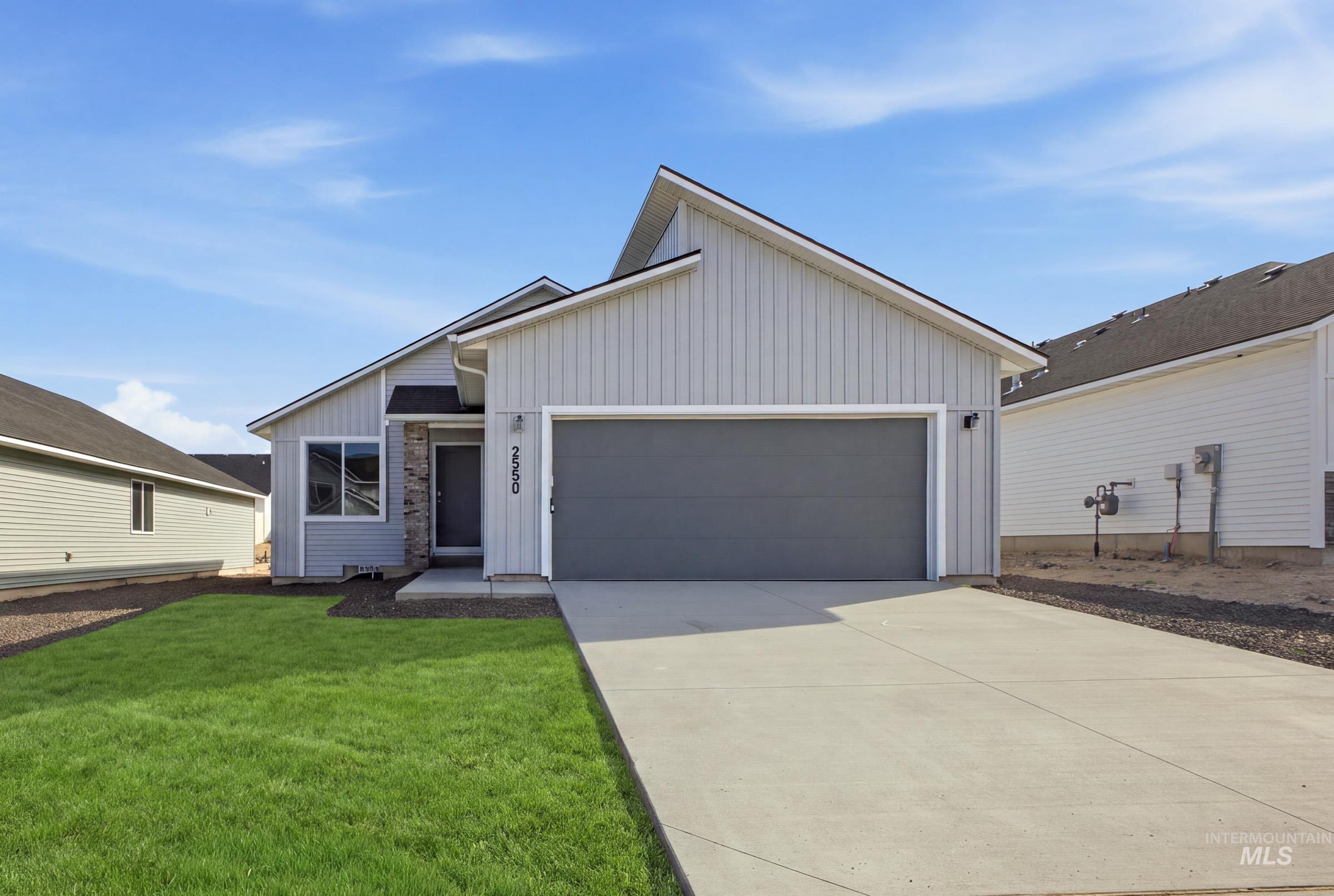 2550 W Tar Sands Dr — photo