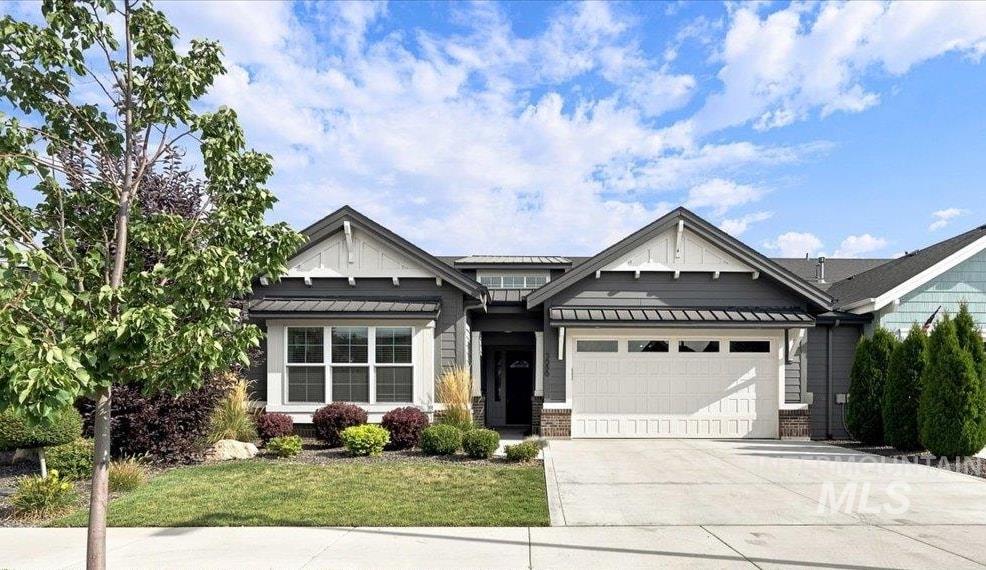 3686 W Silver River Ln — photo