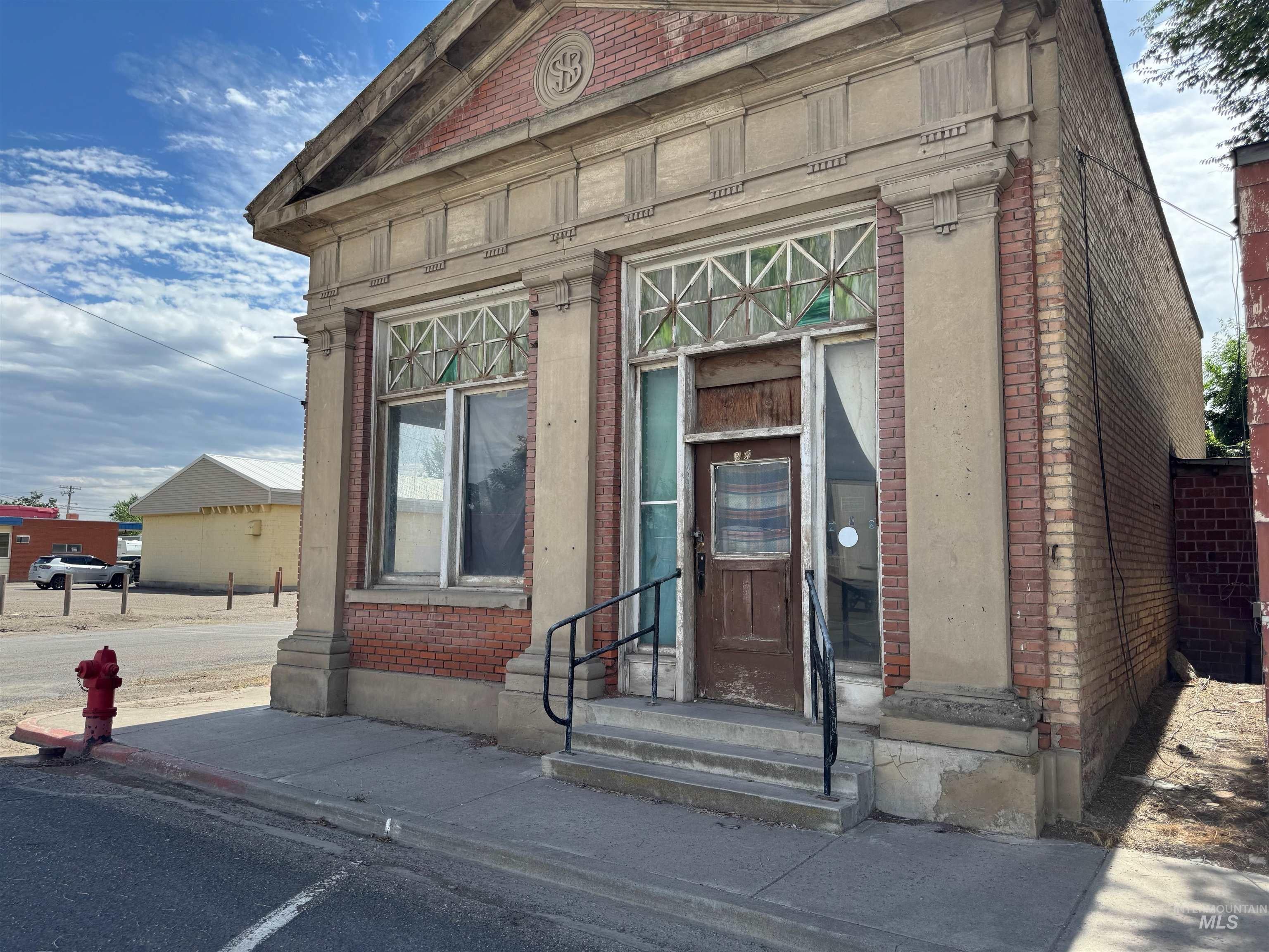 28 E Idaho Street — photo