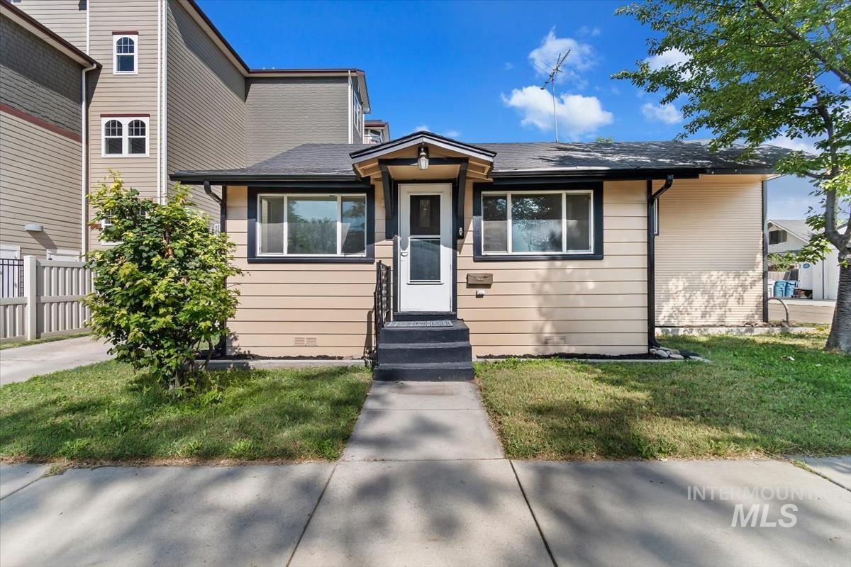 616 S 9th Ave — photo