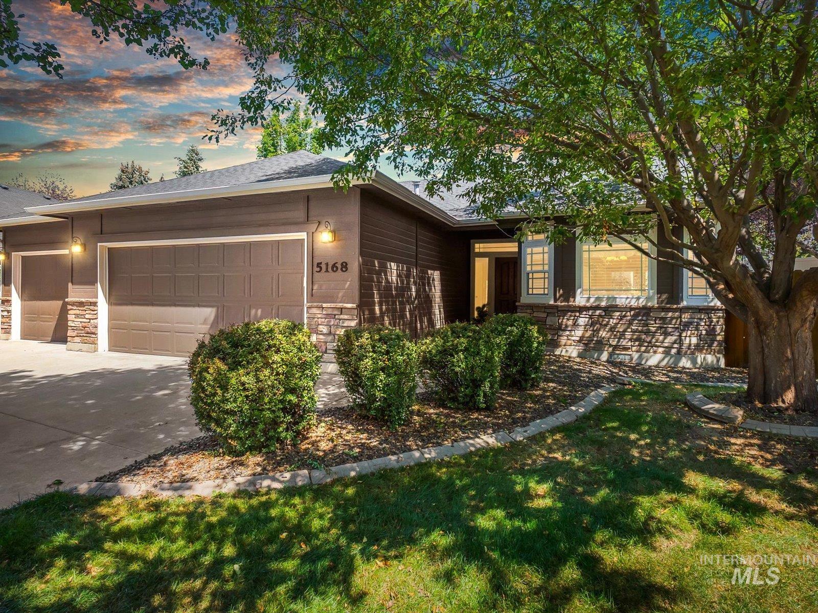 5168 N Dove Ridge Pl — photo