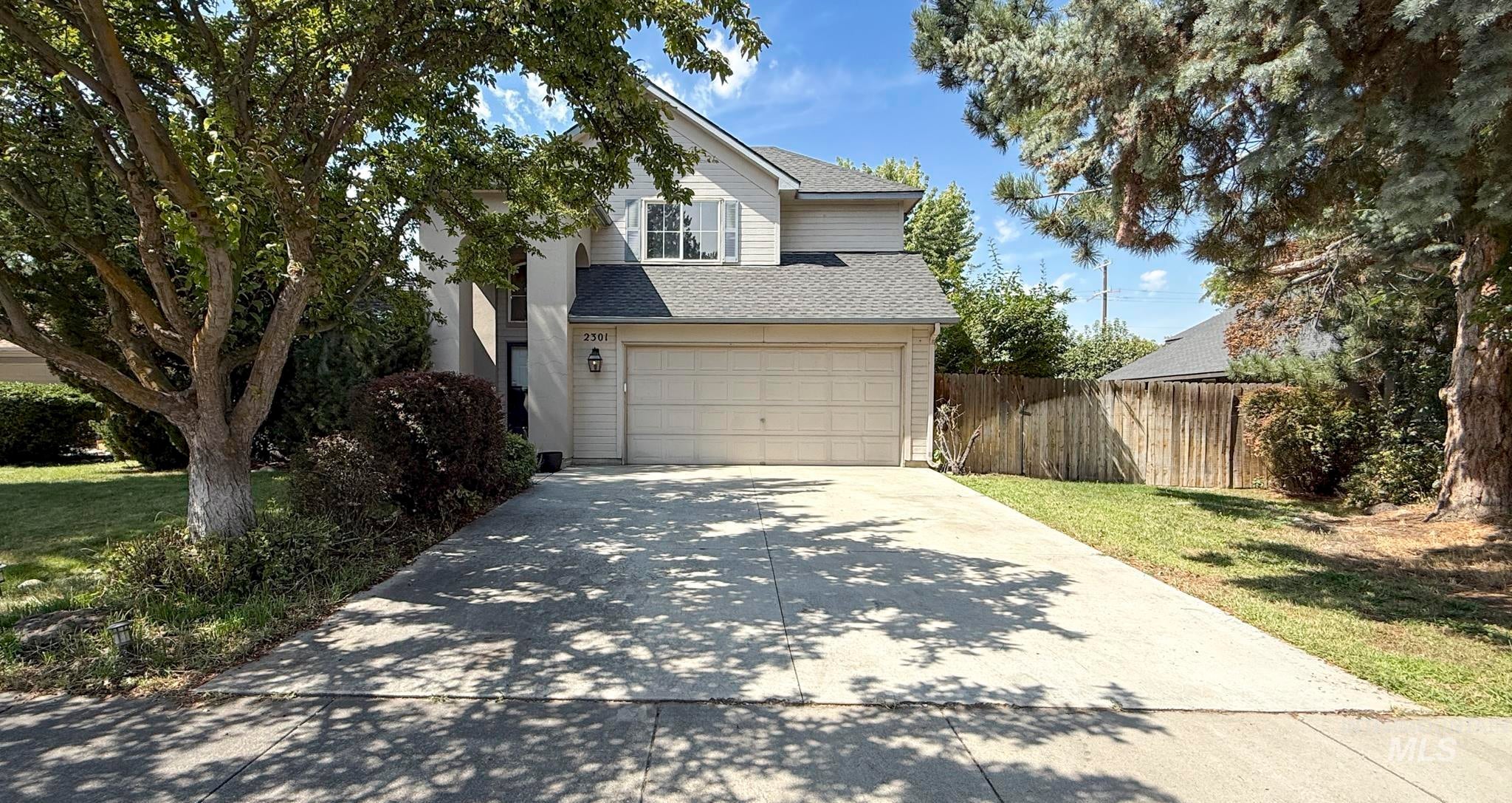 2301 N Swainson Ave — photo