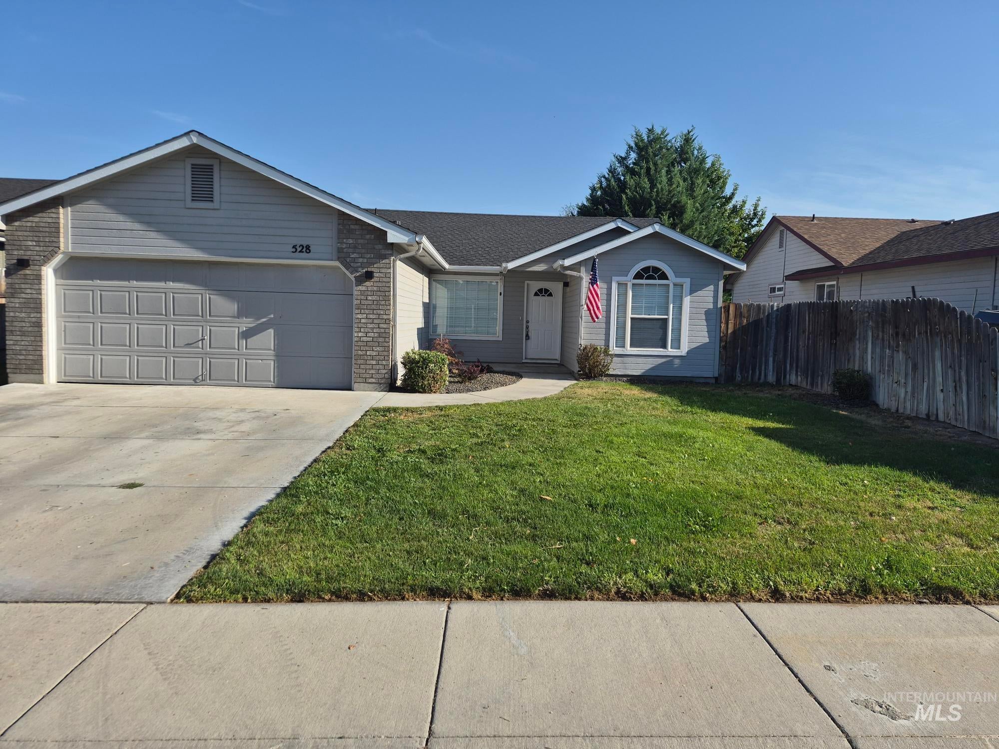 528 Pennsylvania Ct — photo