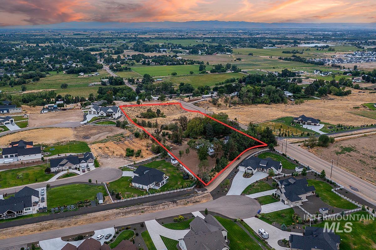 24096 Lansing Ln — photo