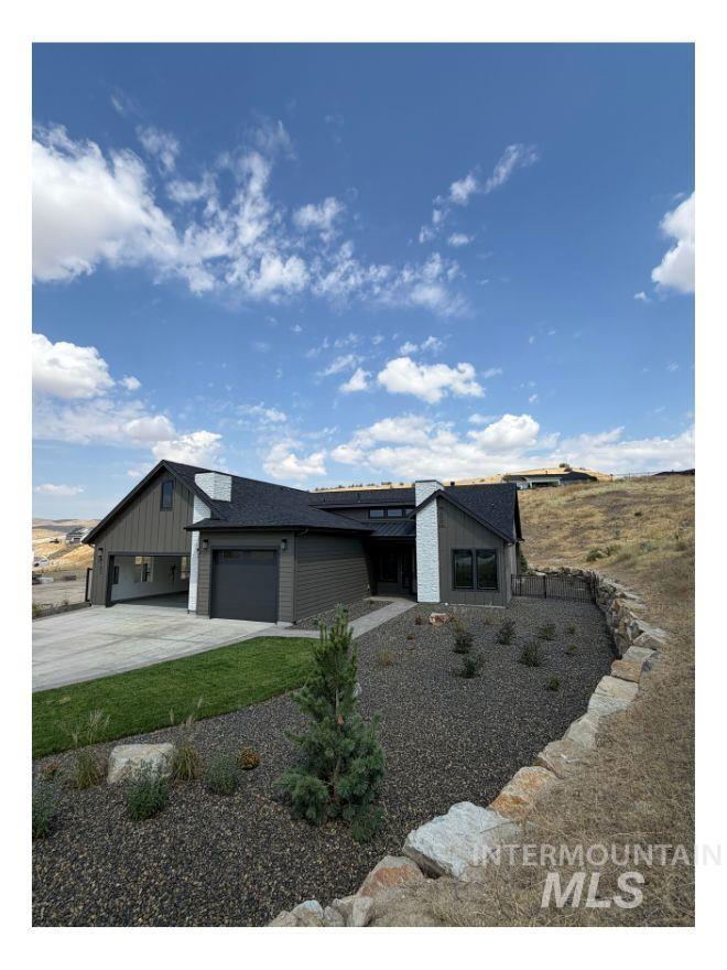 6102 E Knox Ct — photo