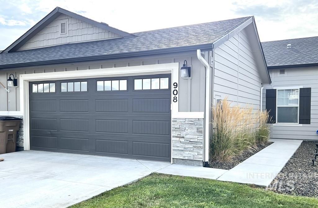 908 S Beaver Creek Way — photo