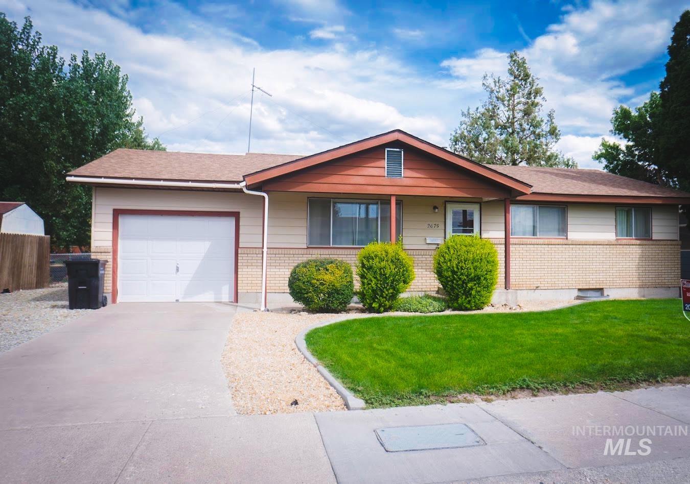 2675 Brentwood — photo