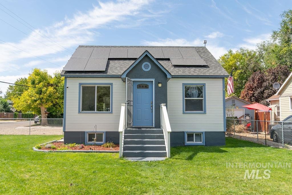 323 S Fern Street — photo