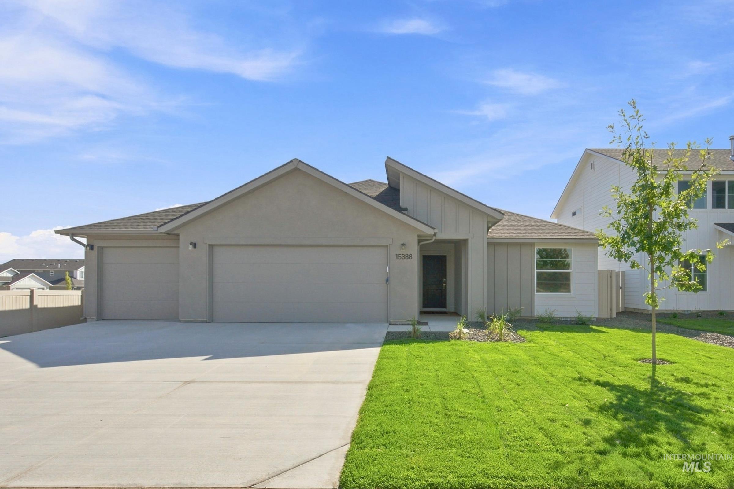 15388 Patriot Ave — photo