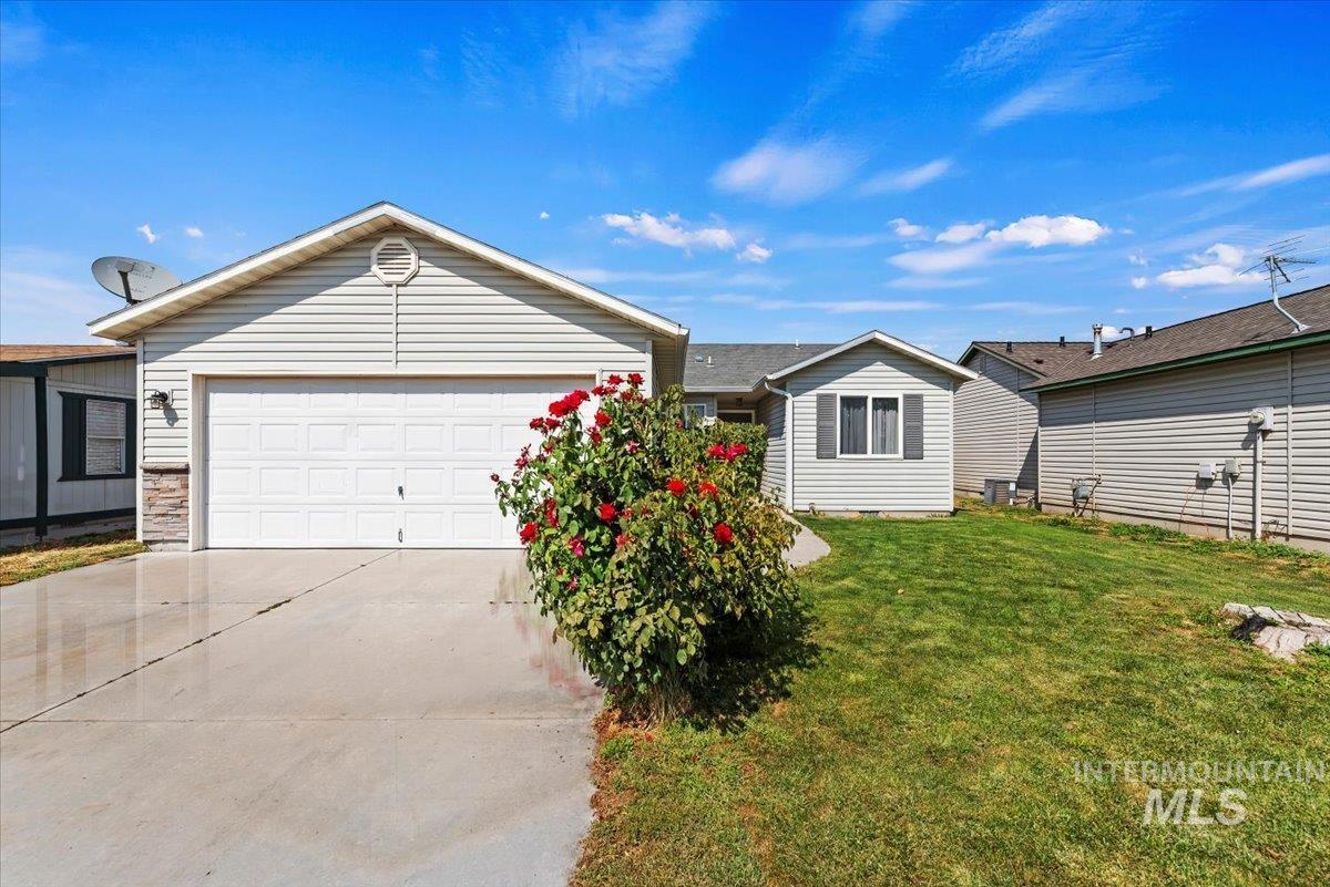 2411 Gosling Street — photo