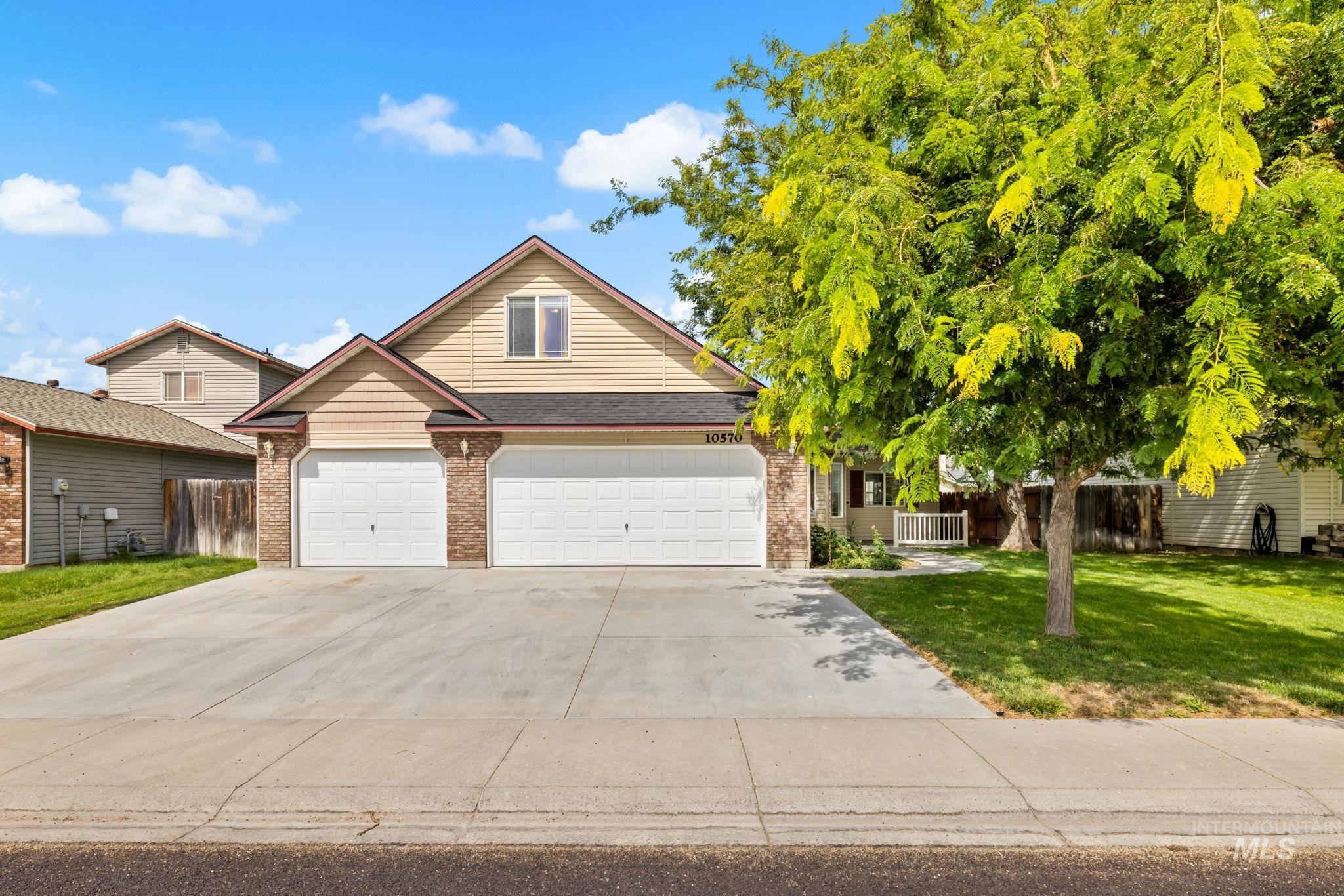 10570 Gossamer Ct — photo