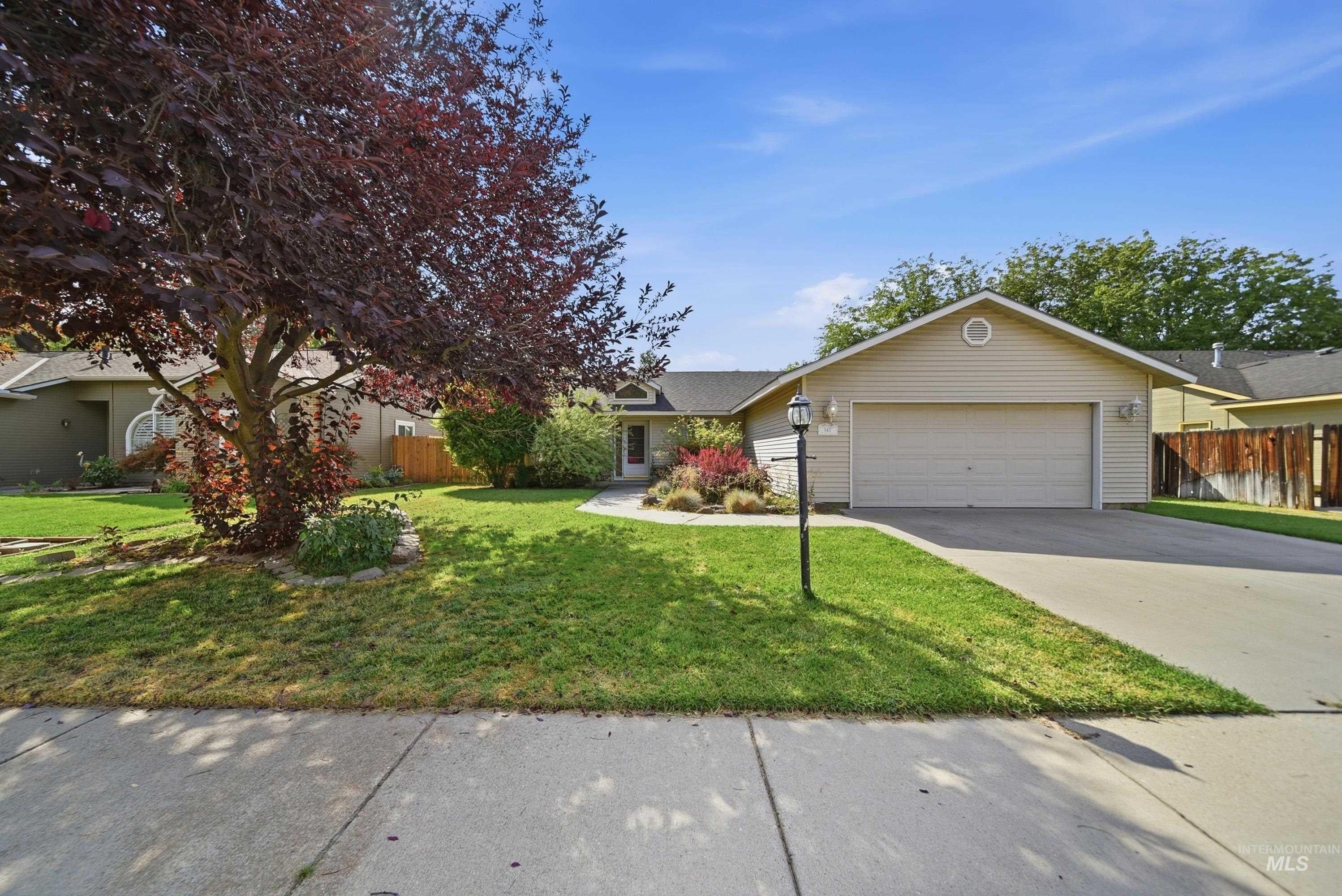5417 N Hertford Way — photo