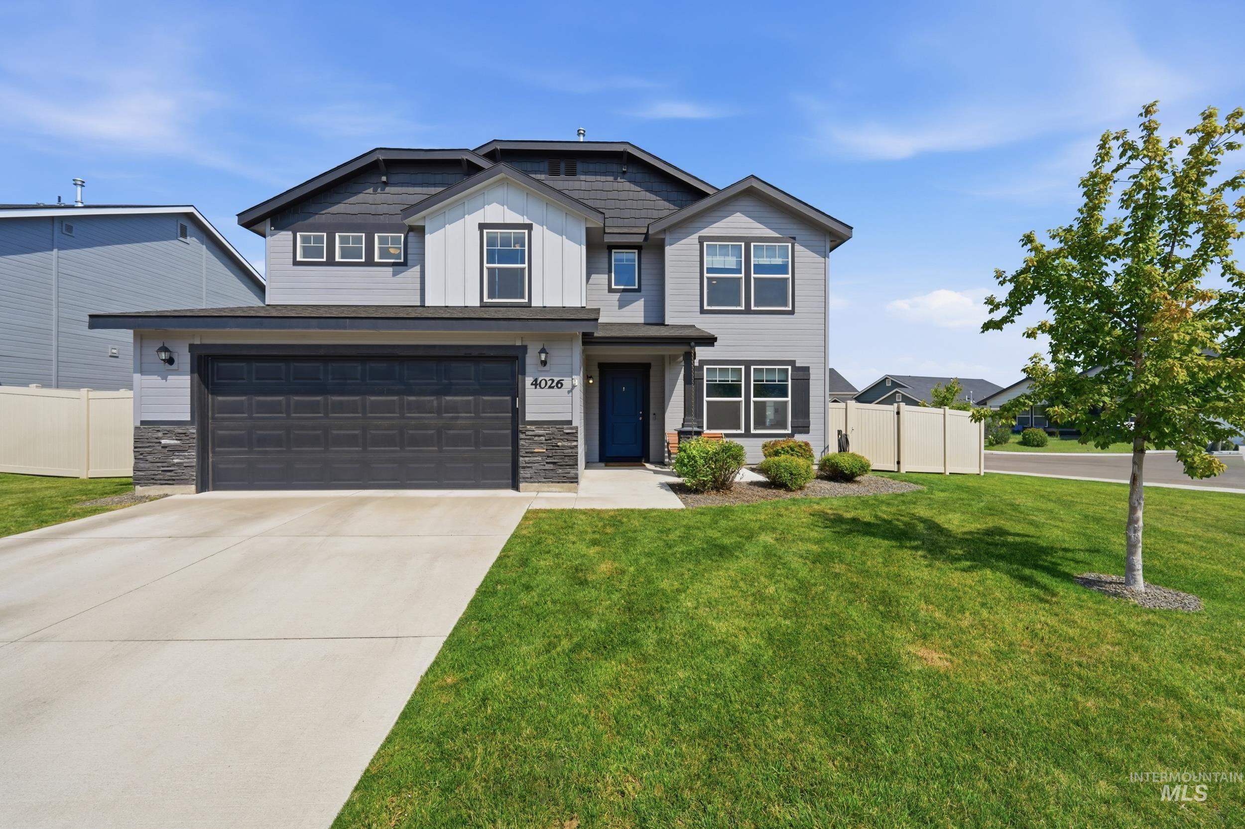 4026 E Hawk Ridge Dr — photo