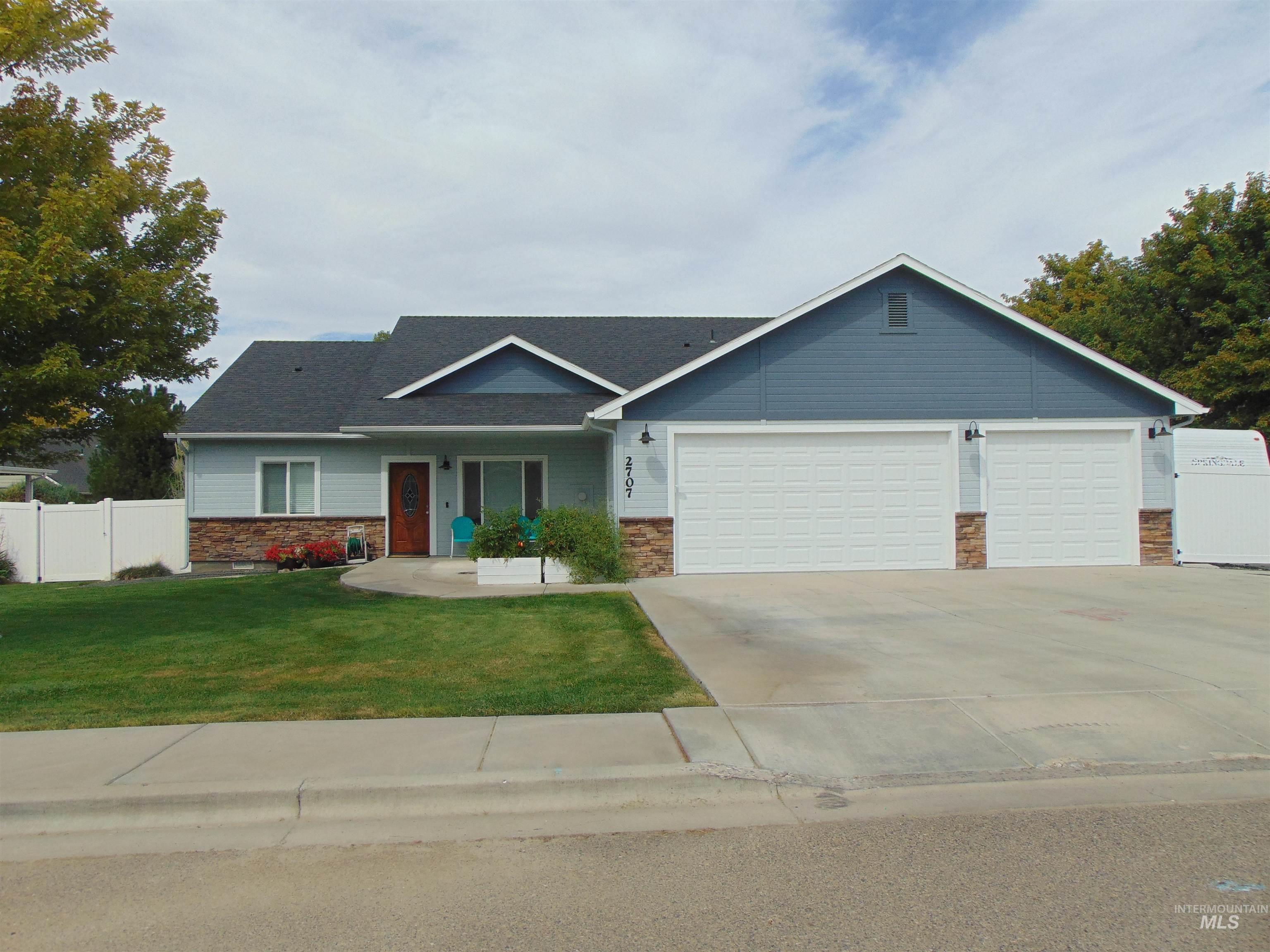 2707 Driftwood Dr. — photo