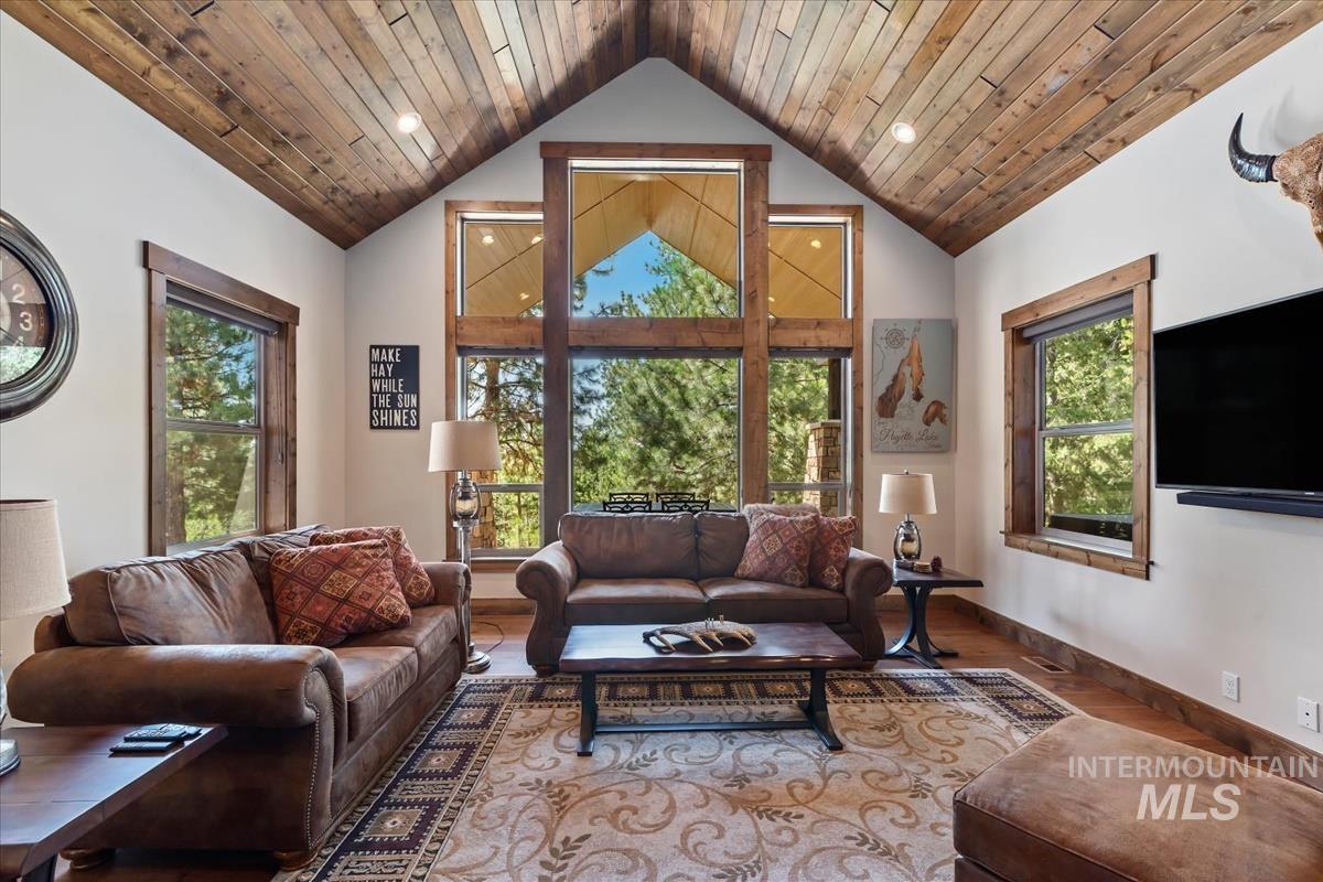 33 Sundance — photo