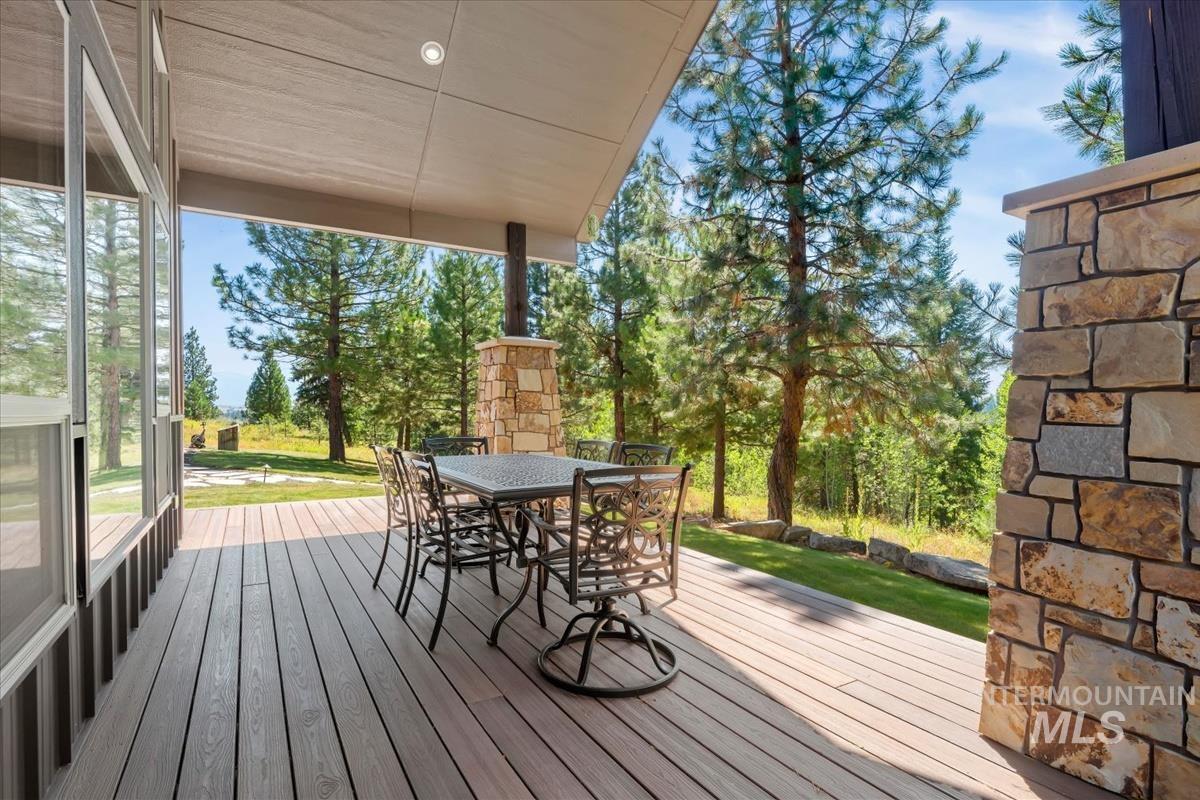 33 Sundance — photo