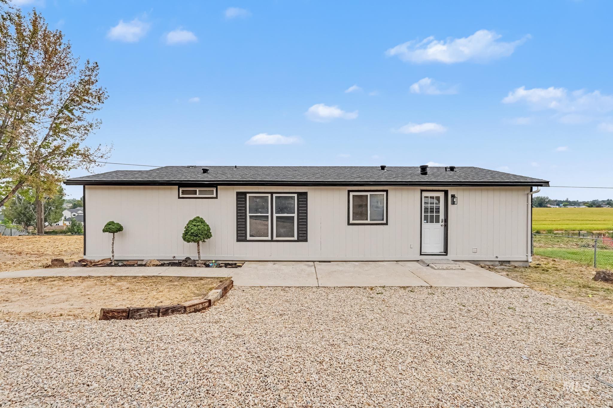 10563 Edgeway Dr — photo