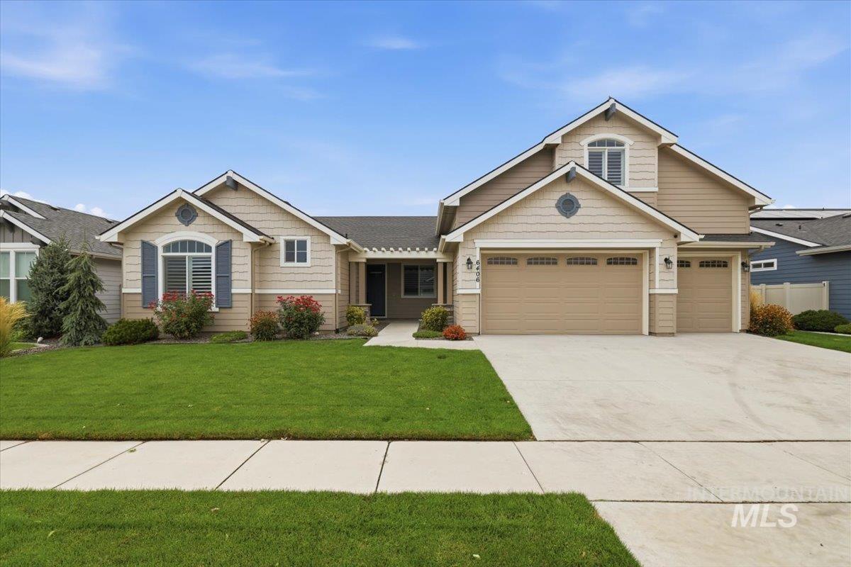 6406 E Canyon Crossing Dr. — photo