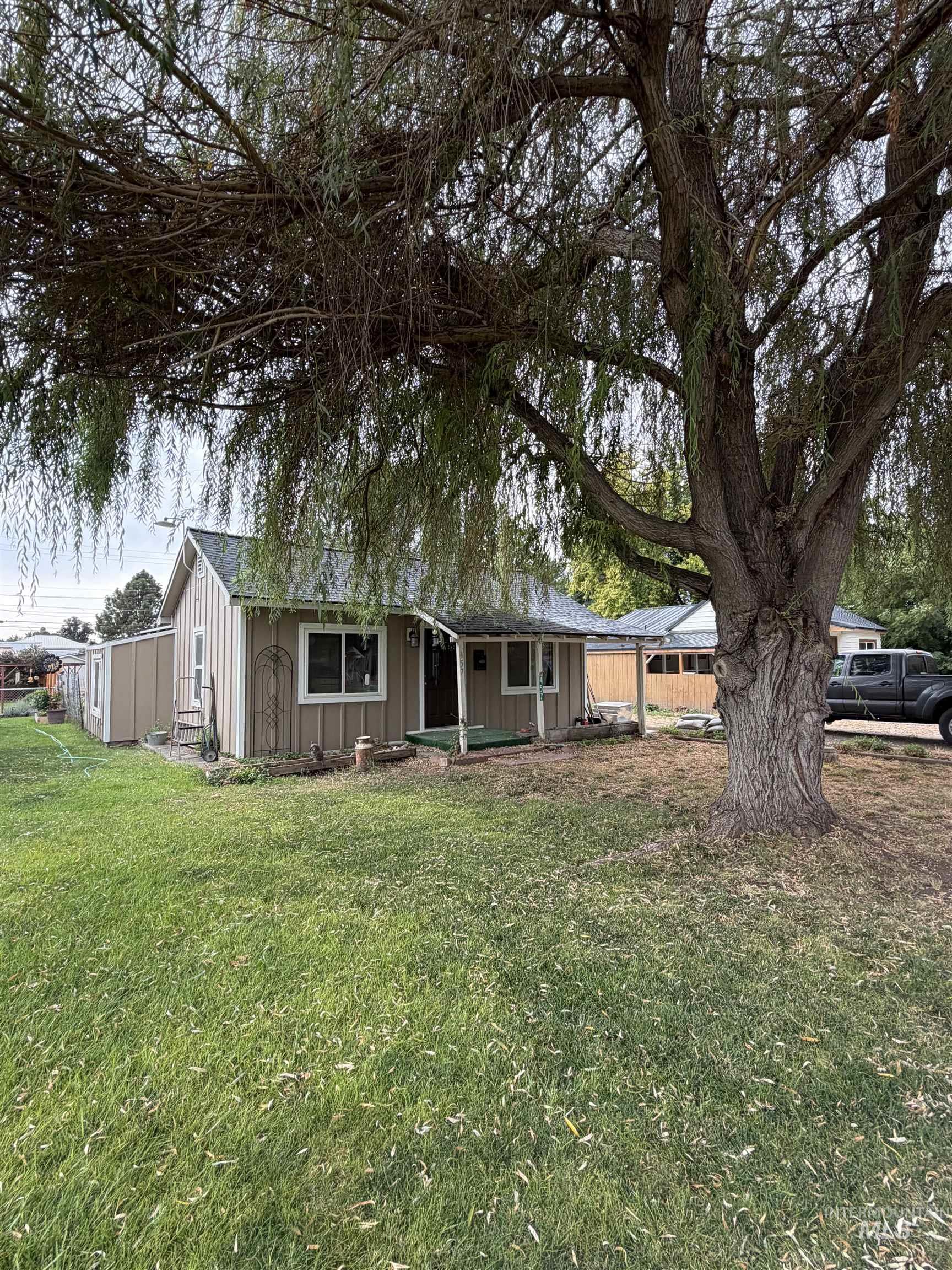 457 E Galloway Avenue, Weiser, ID 83672 — photo 2