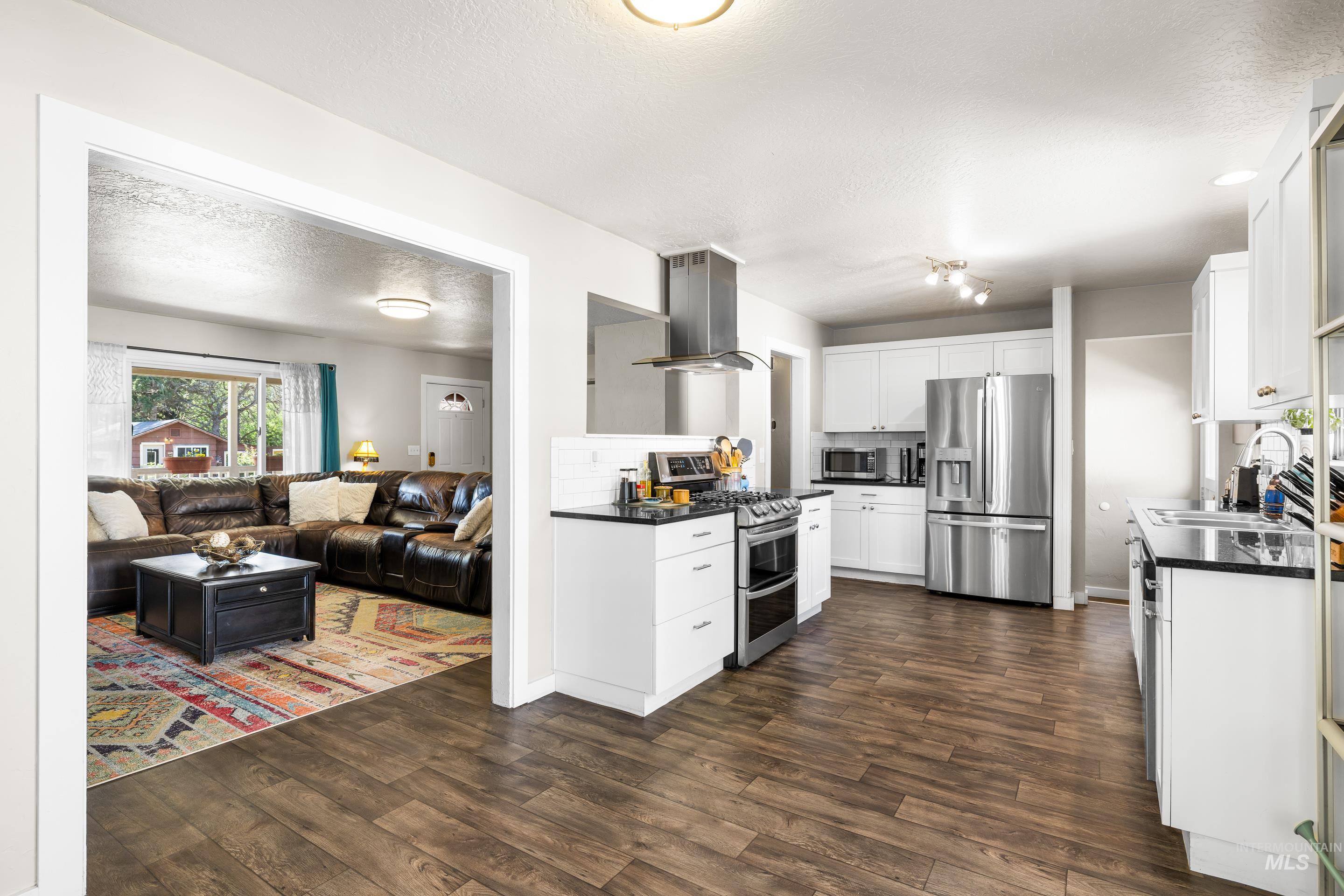 3510 W Lassen Dr — photo