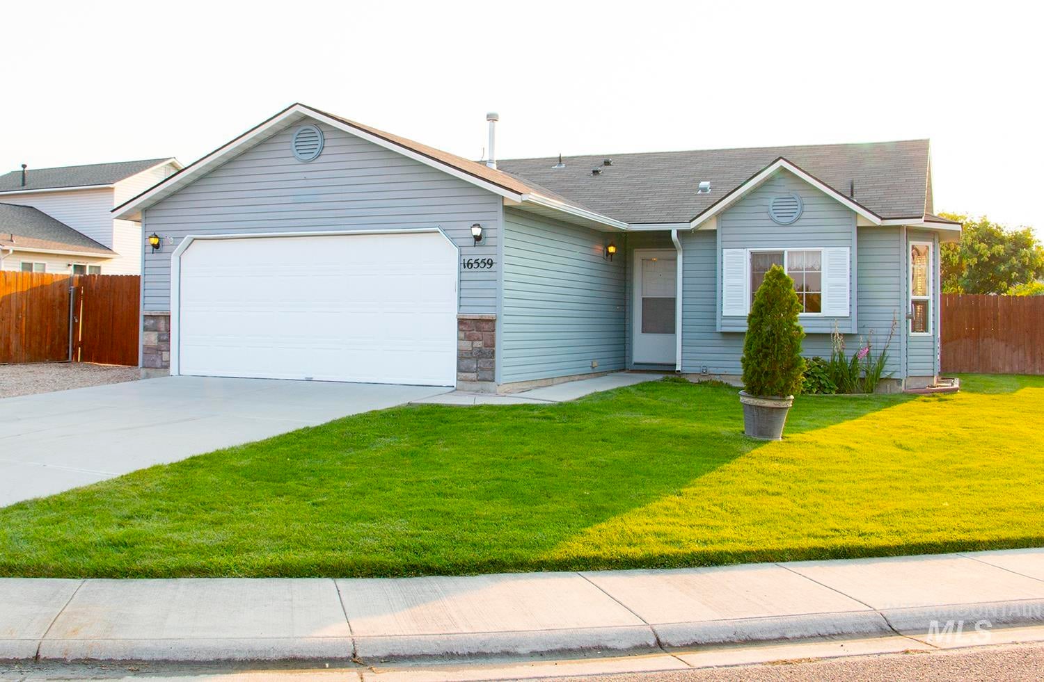 16559 Bayou Way — photo