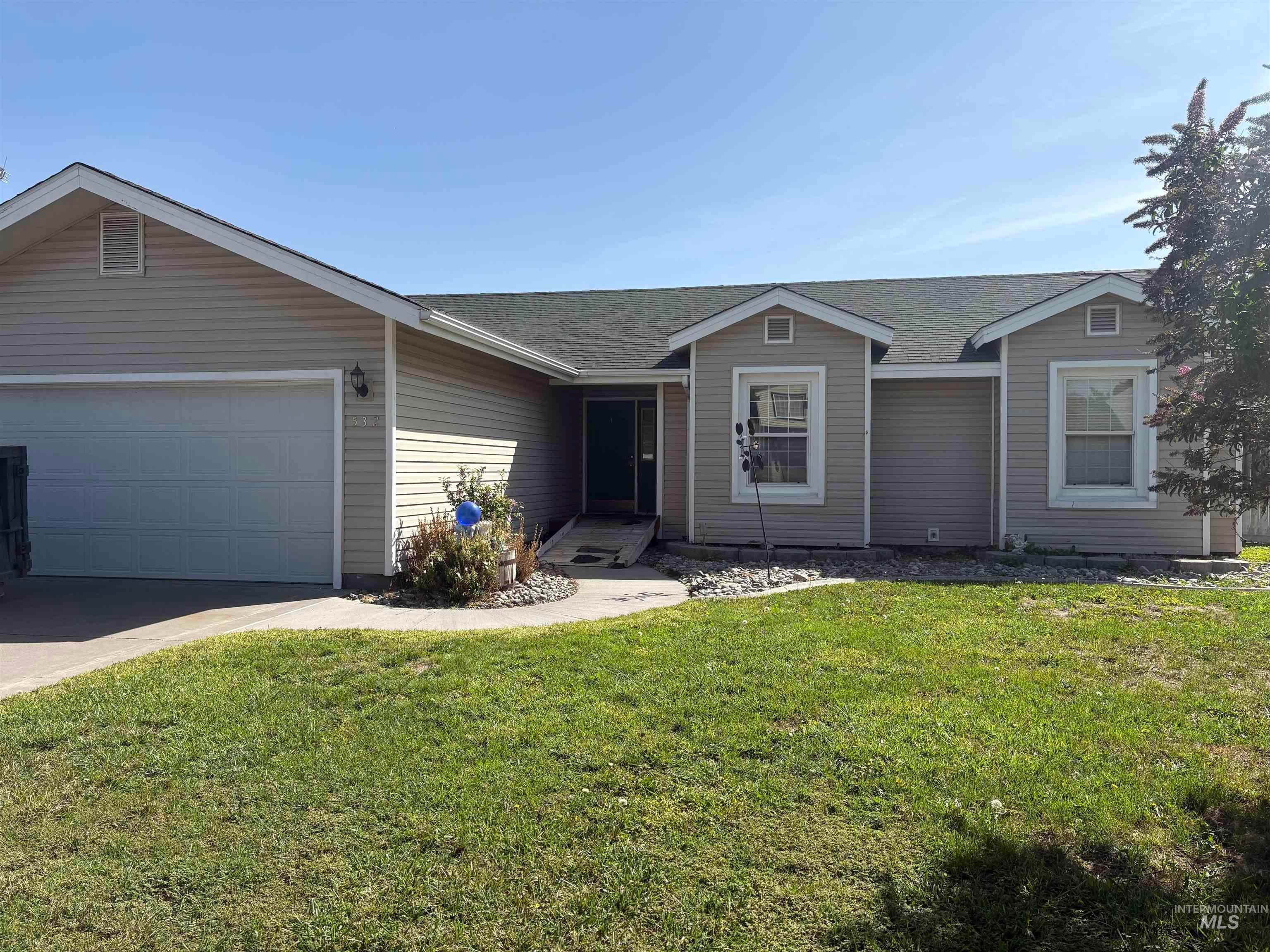 532 Cypress Way — photo