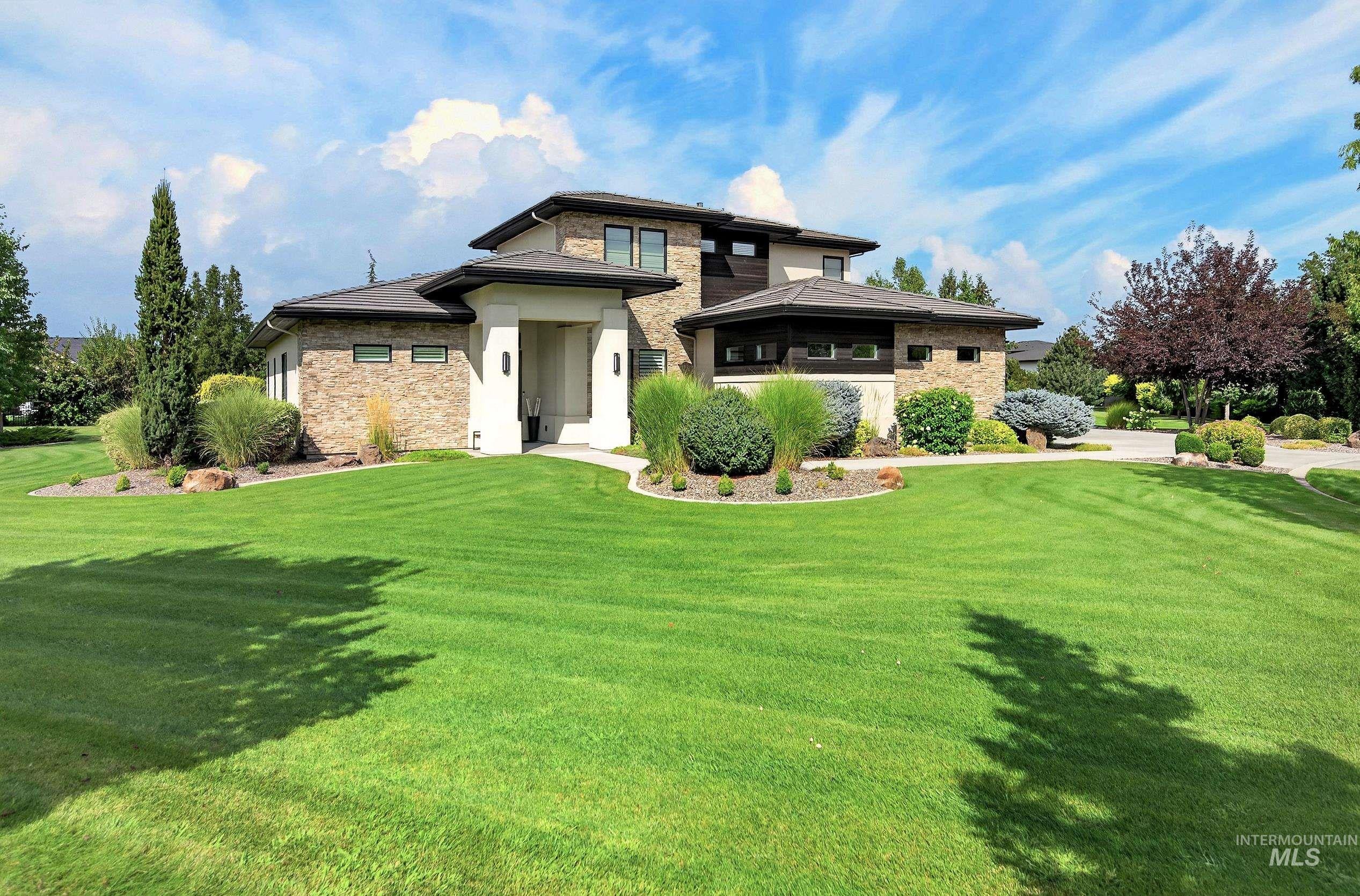 7095 N Tree Haven Pl — photo