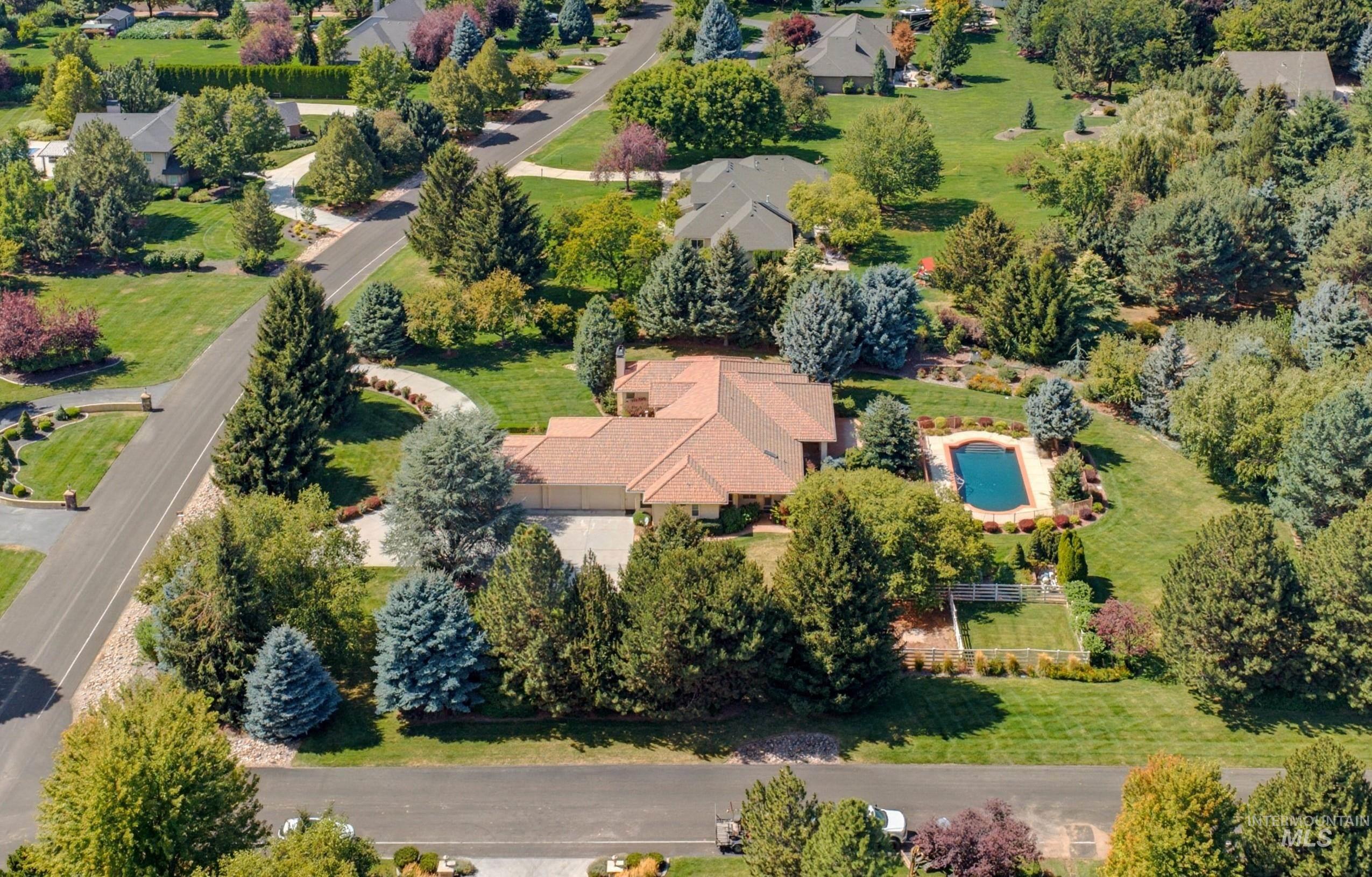 2554 W Sugar Crest Drive — photo