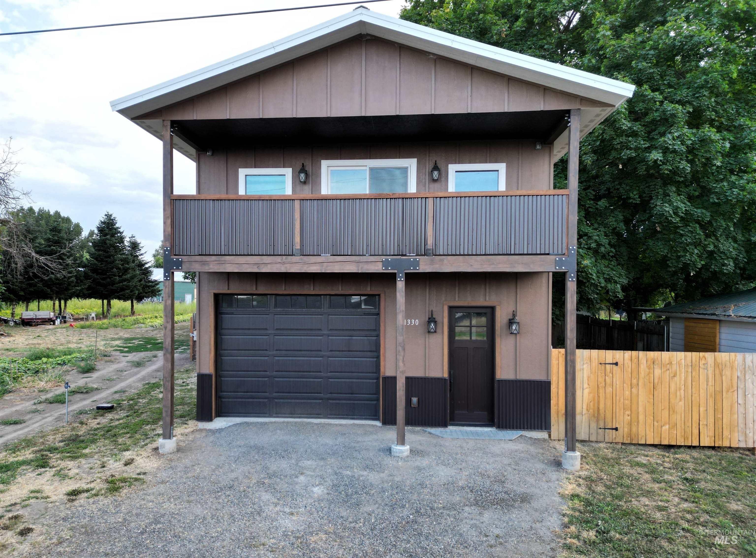 1330 Birch Ave — photo