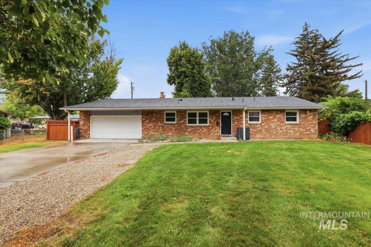 6010 W Poplar Drive — photo
