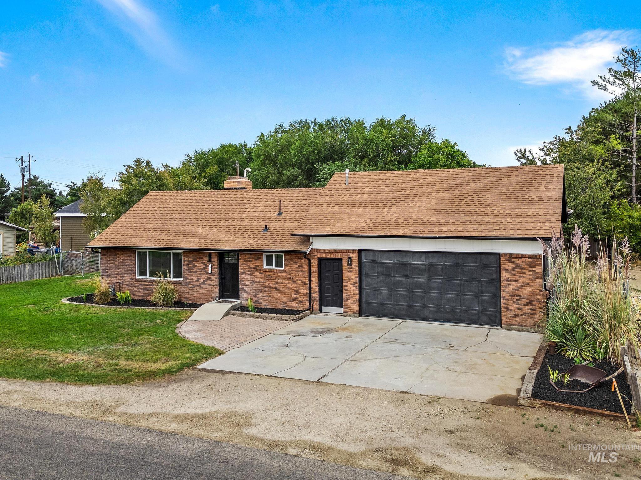 10520 W Arnold Rd — photo