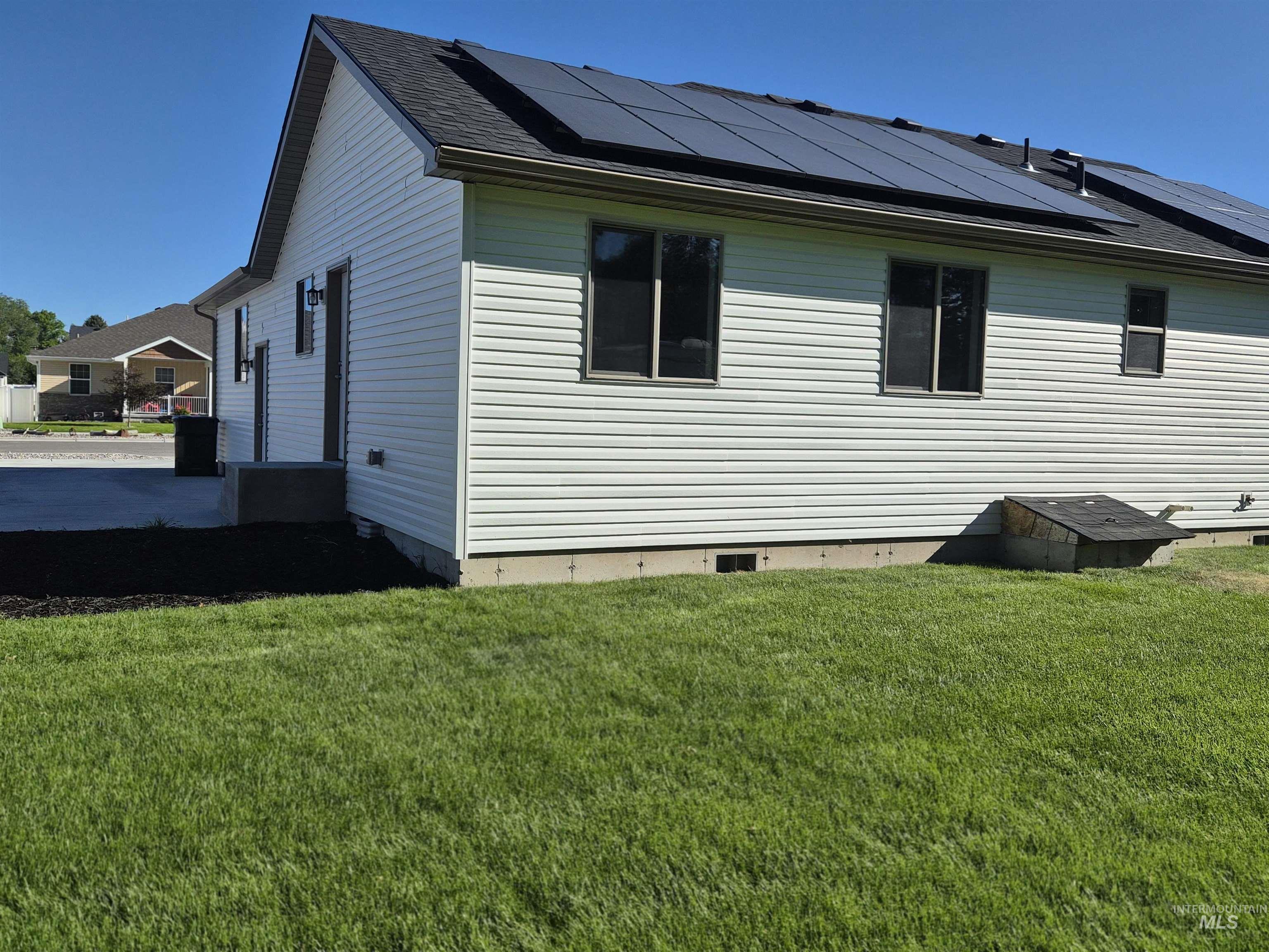1069 Harris Loop, Blackfoot, ID 83221 — photo 3