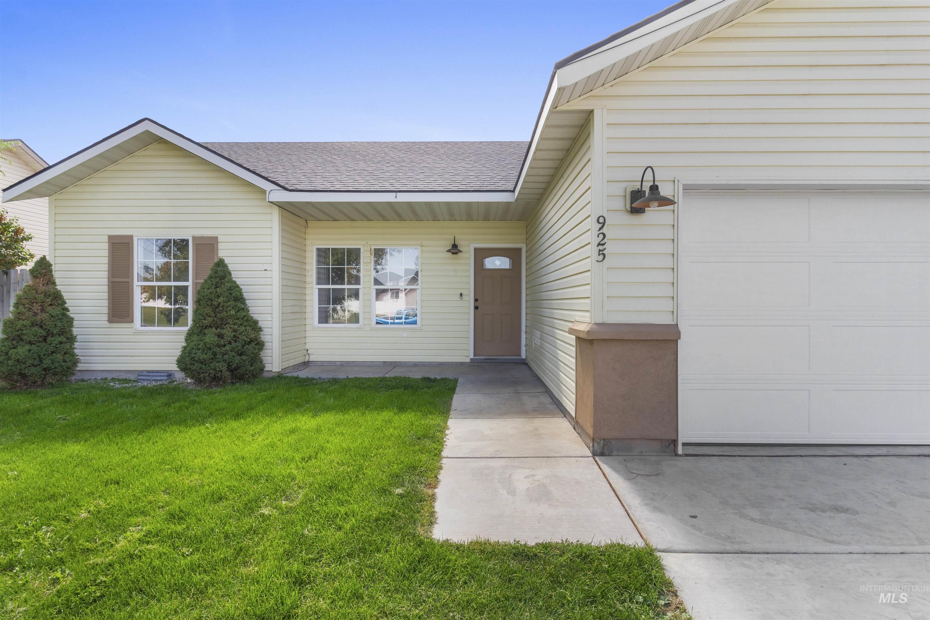 925 22nd Ave East, Jerome, ID 83338 — photo 2