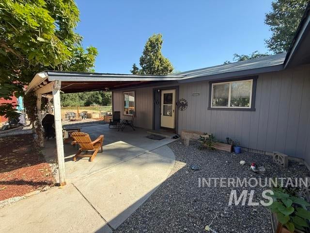 11230 N River Road — photo